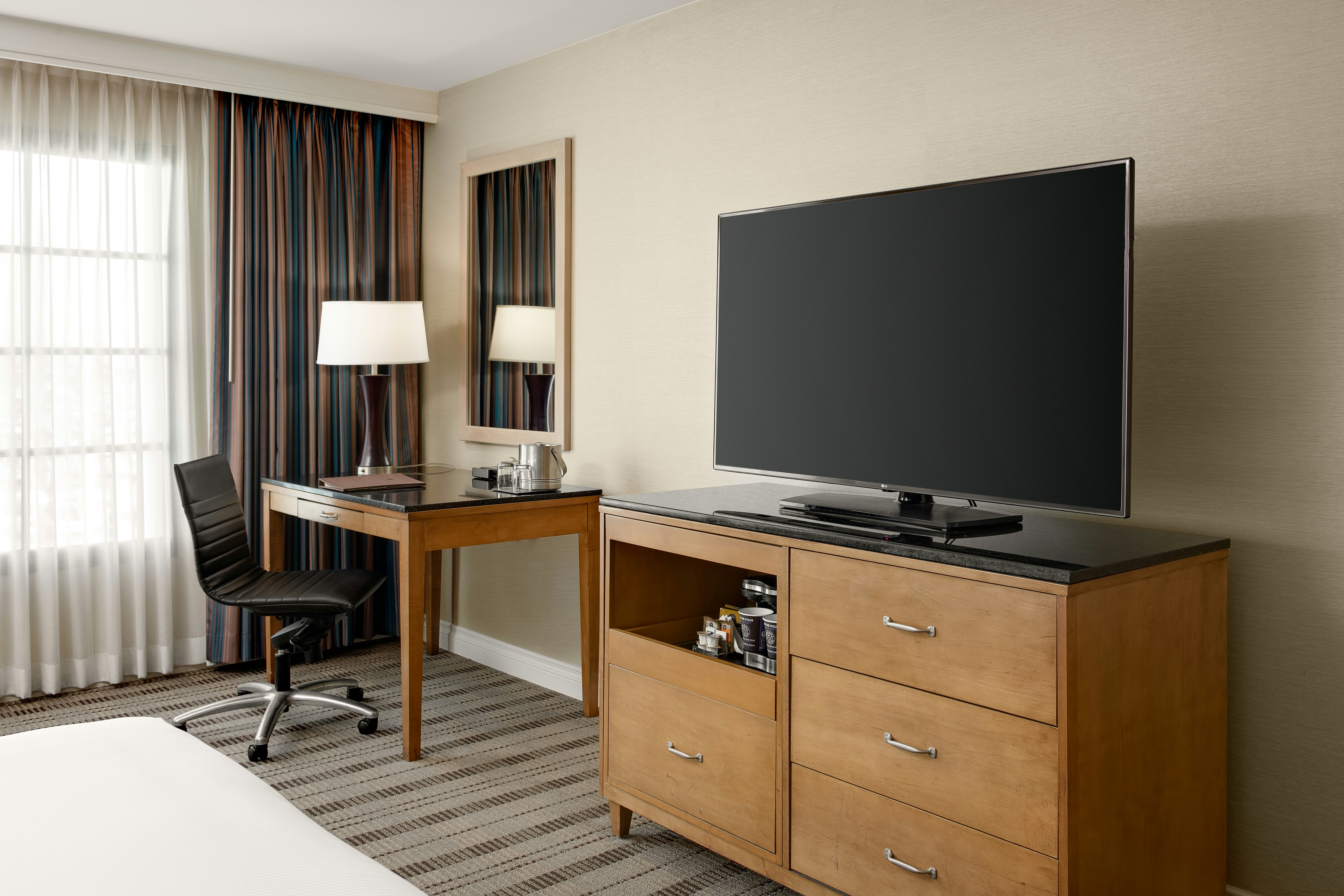 DoubleTree by Hilton San Pedro – Port of Los Angeles