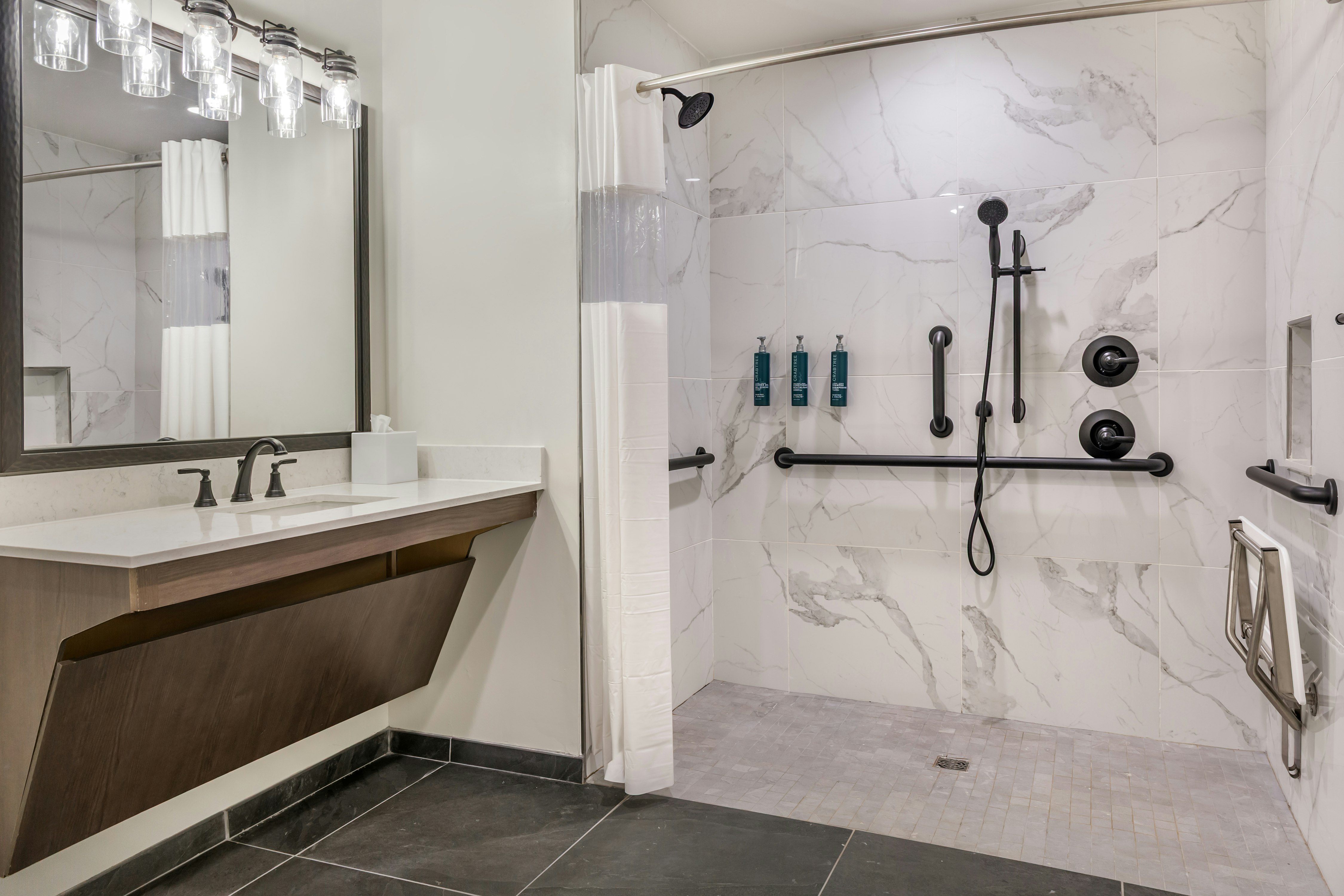 3 BDRM - 2KG 2QN ACC