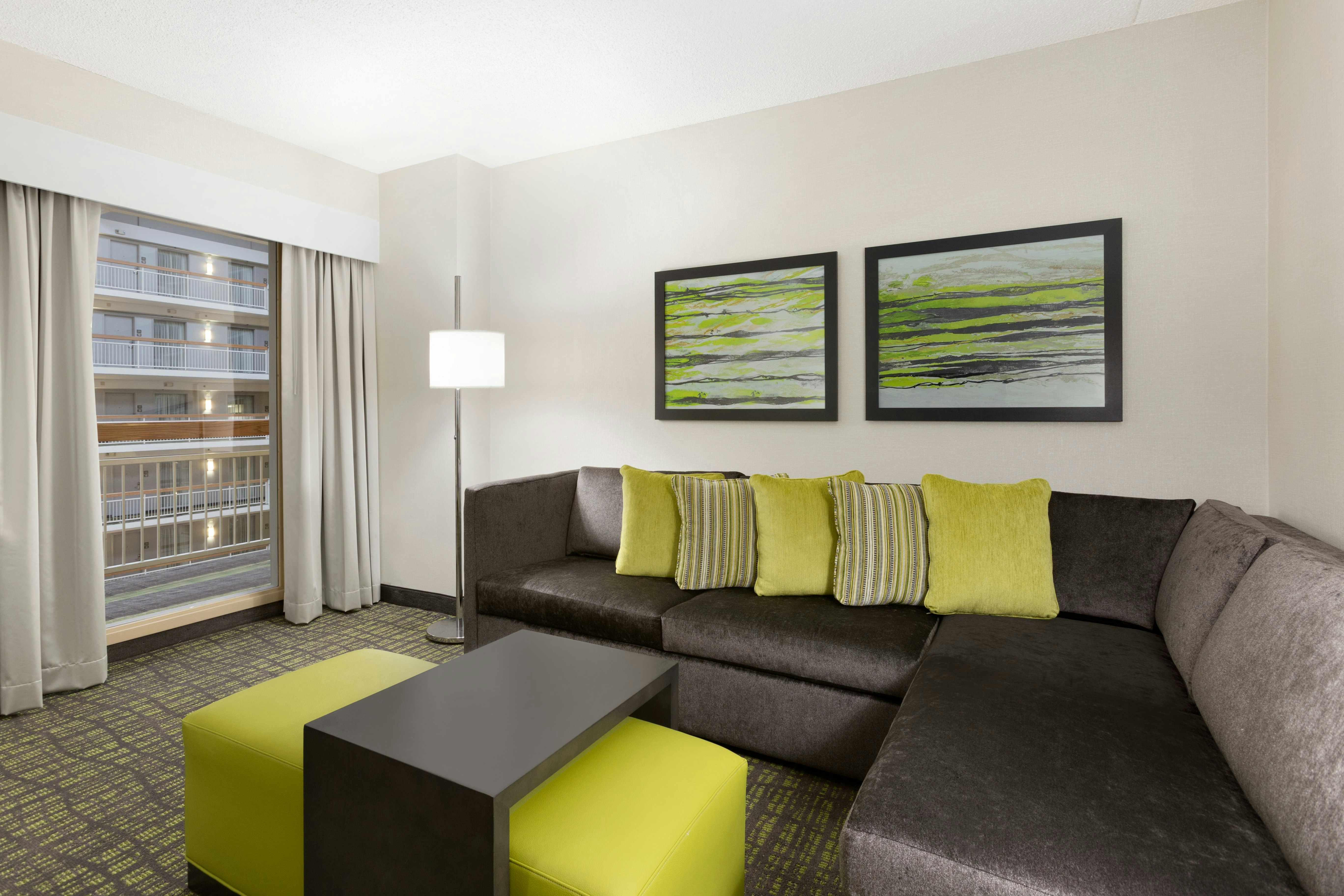 Embassy Suites by Hilton Newark Wilmington South