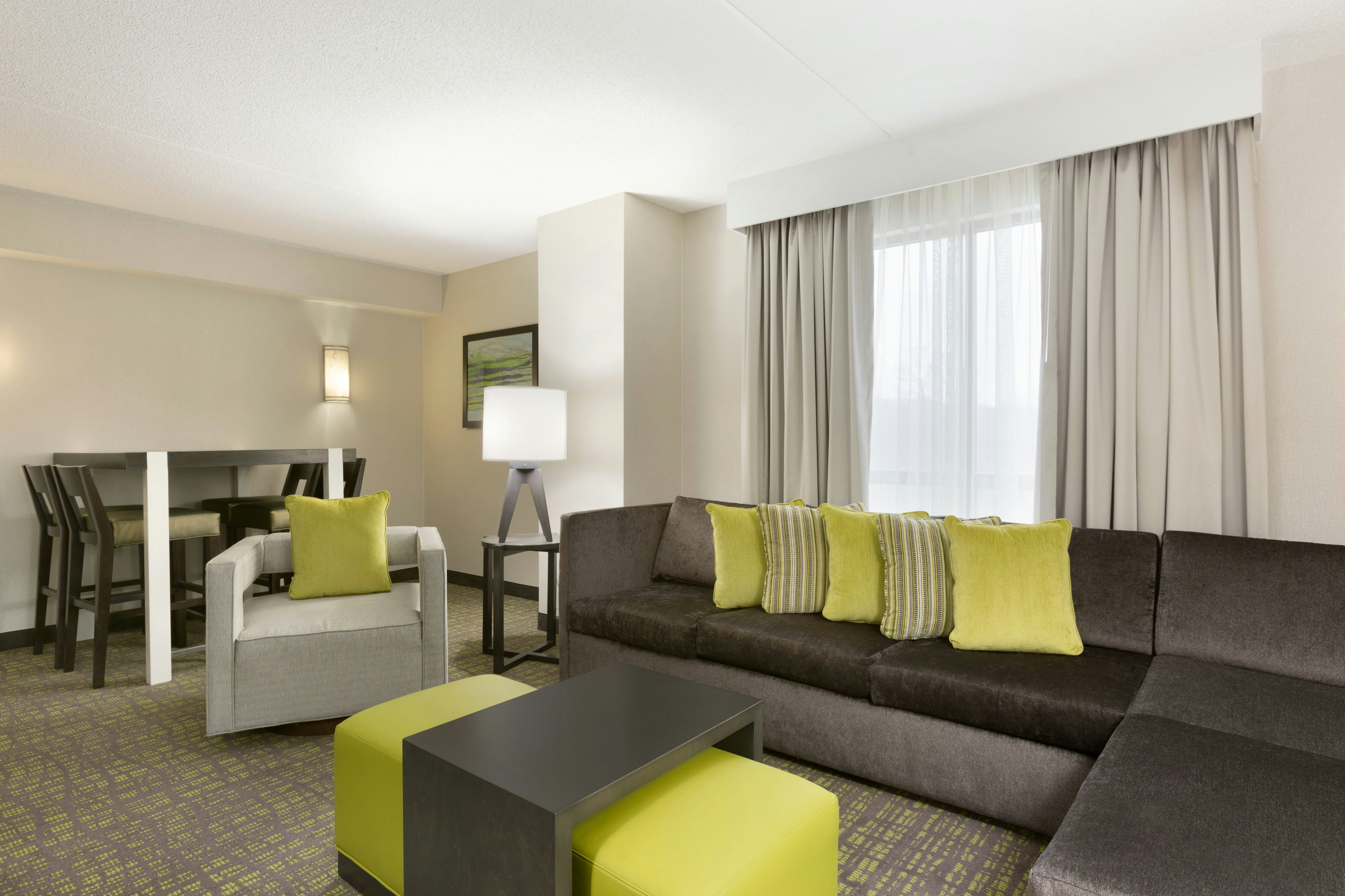Embassy Suites by Hilton Newark Wilmington South