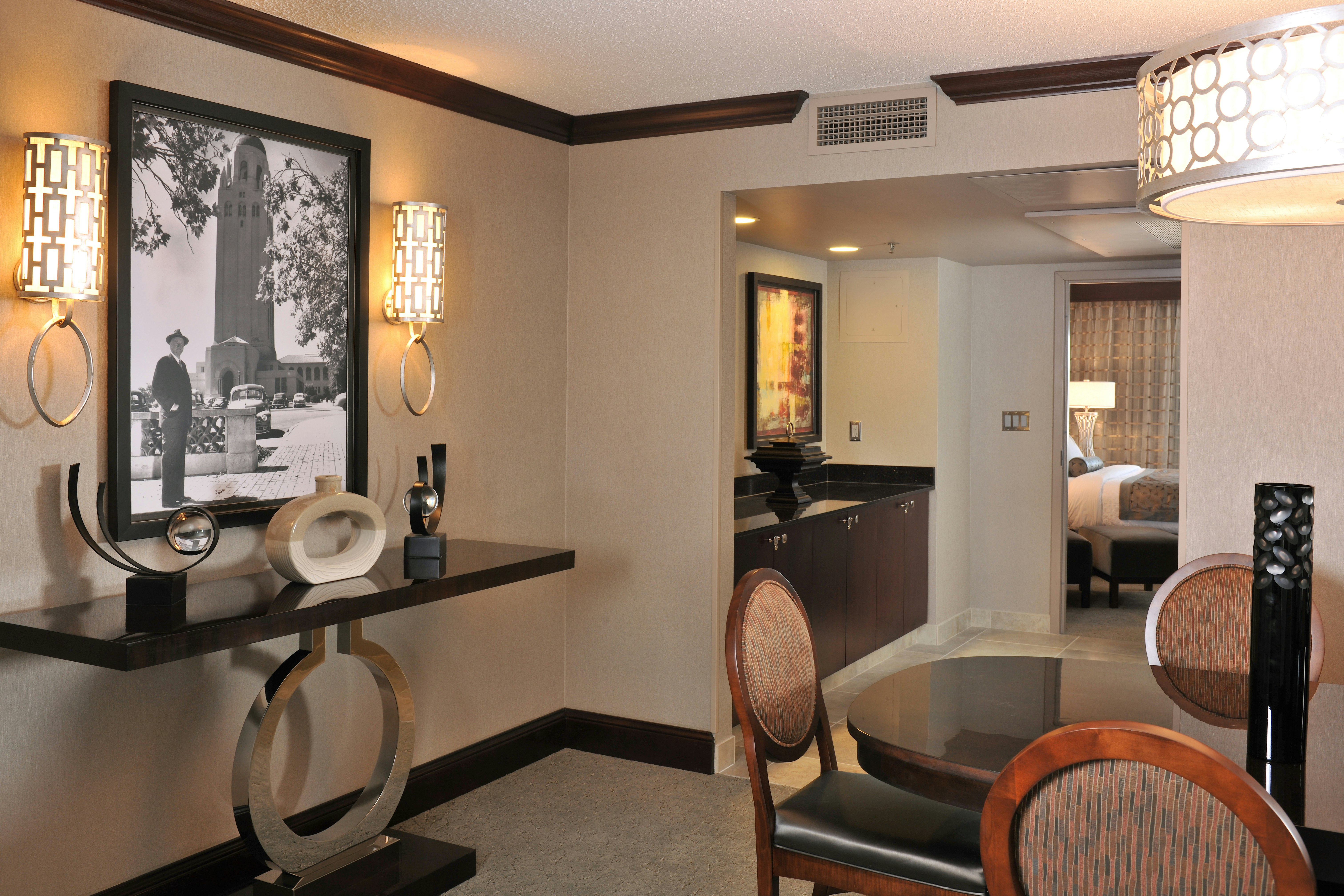 Embassy Suites by Hilton Des Moines Downtown