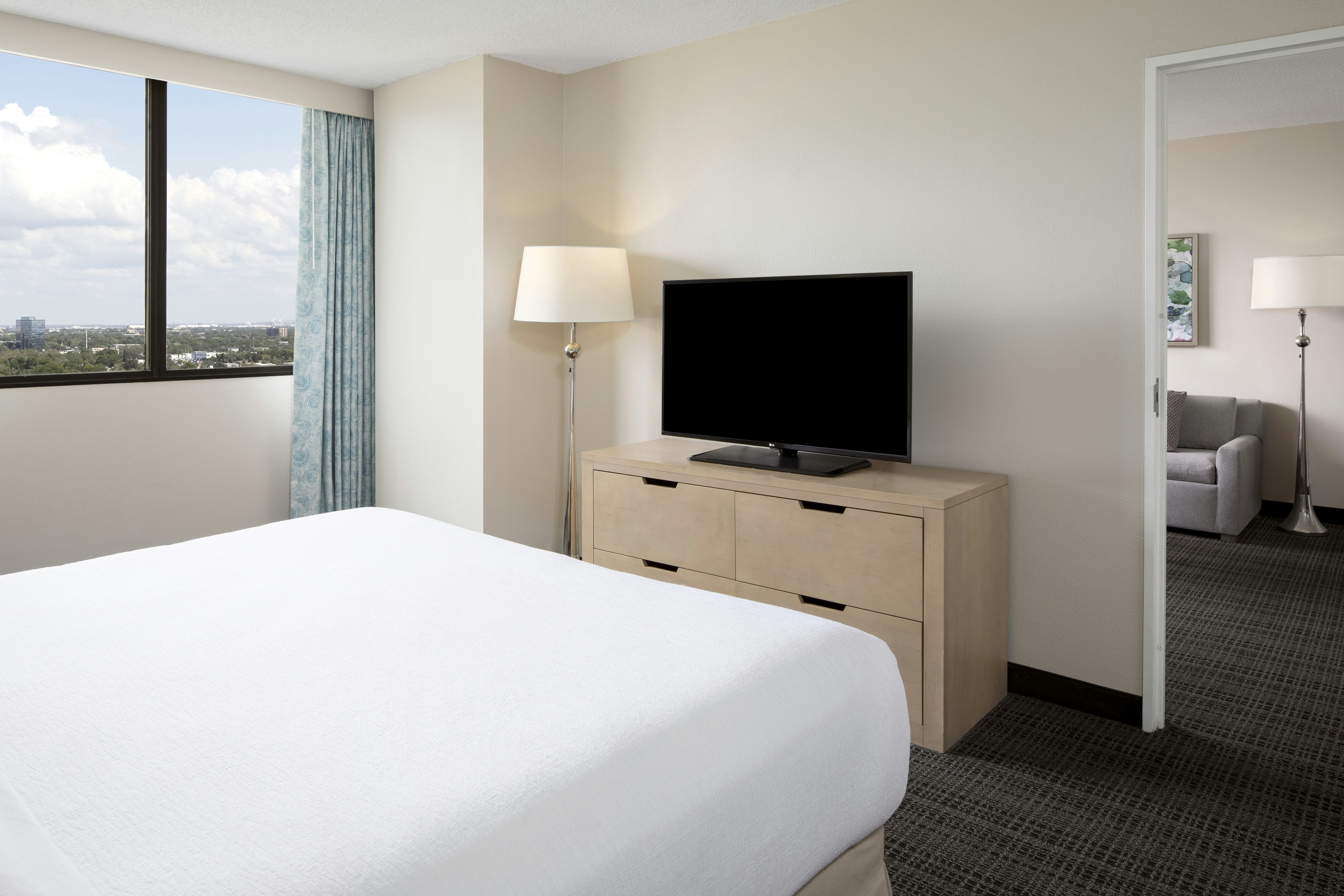 1 KG BAY VIEW 2 ROOM STE