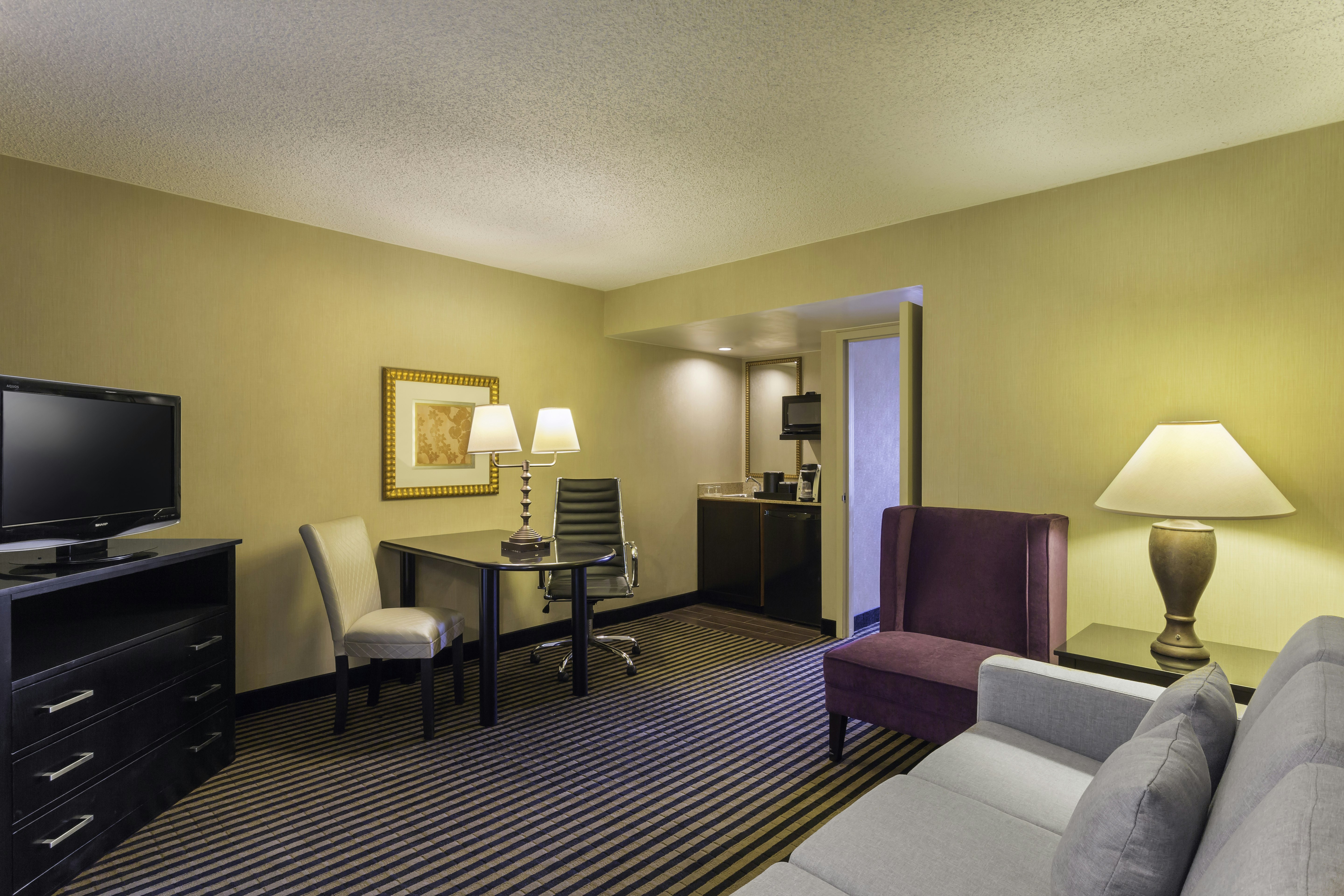 Embassy Suites by Hilton Piscataway Somerset