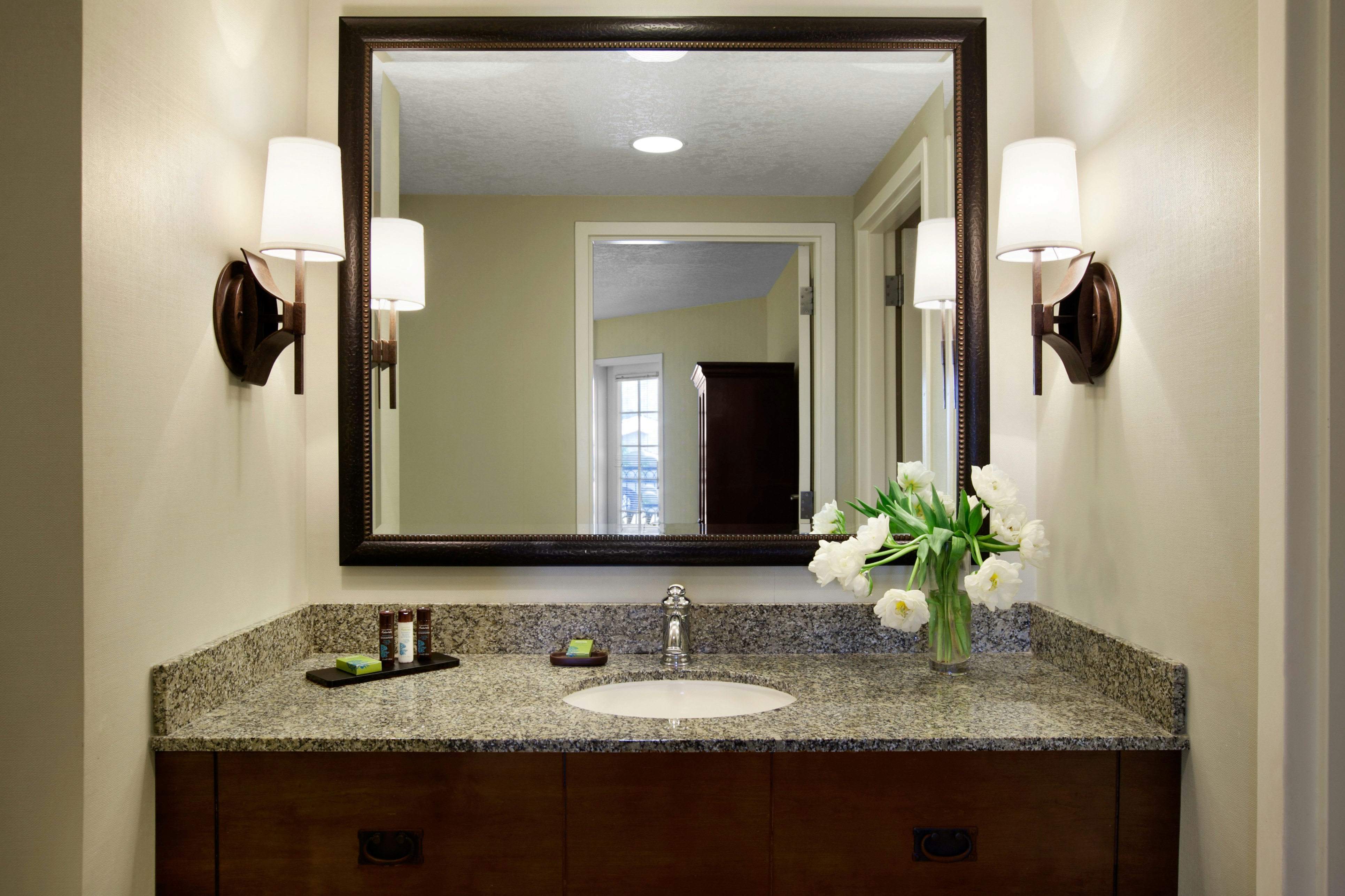Embassy Suites by Hilton La Quinta Hotel & Spa