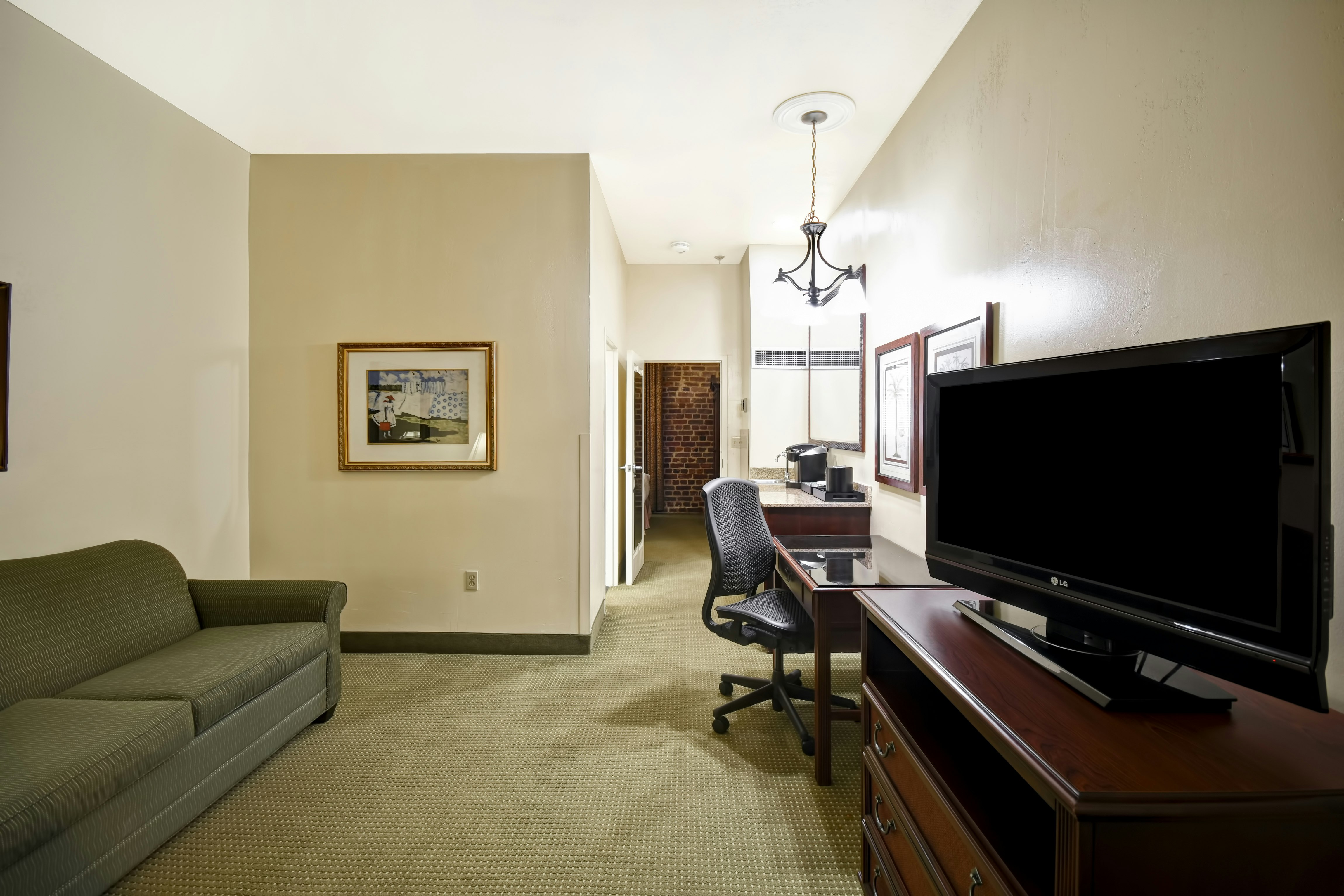 Embassy Suites by Hilton Charleston Historic District