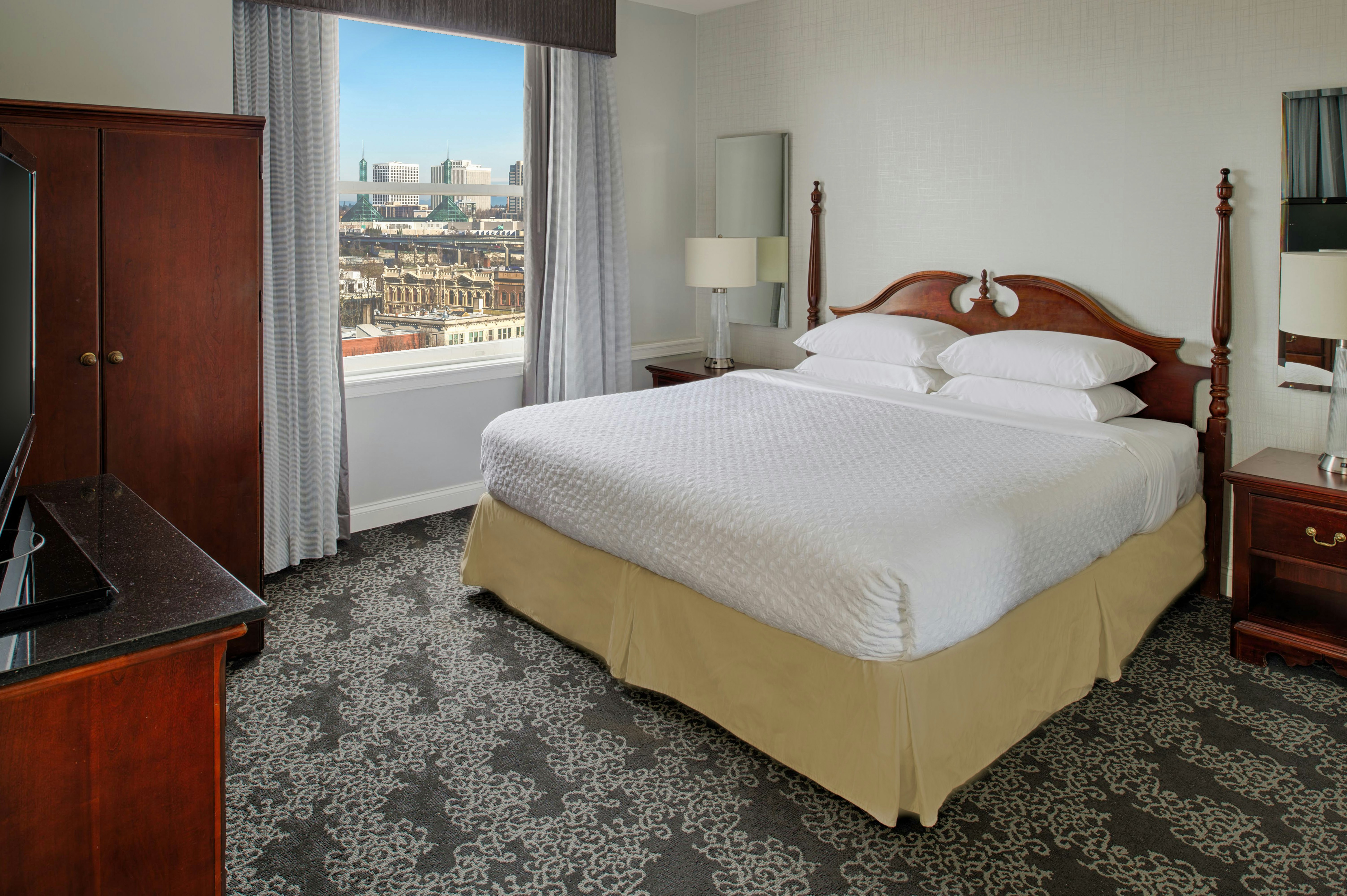 1 KING BED HIGH FLOOR