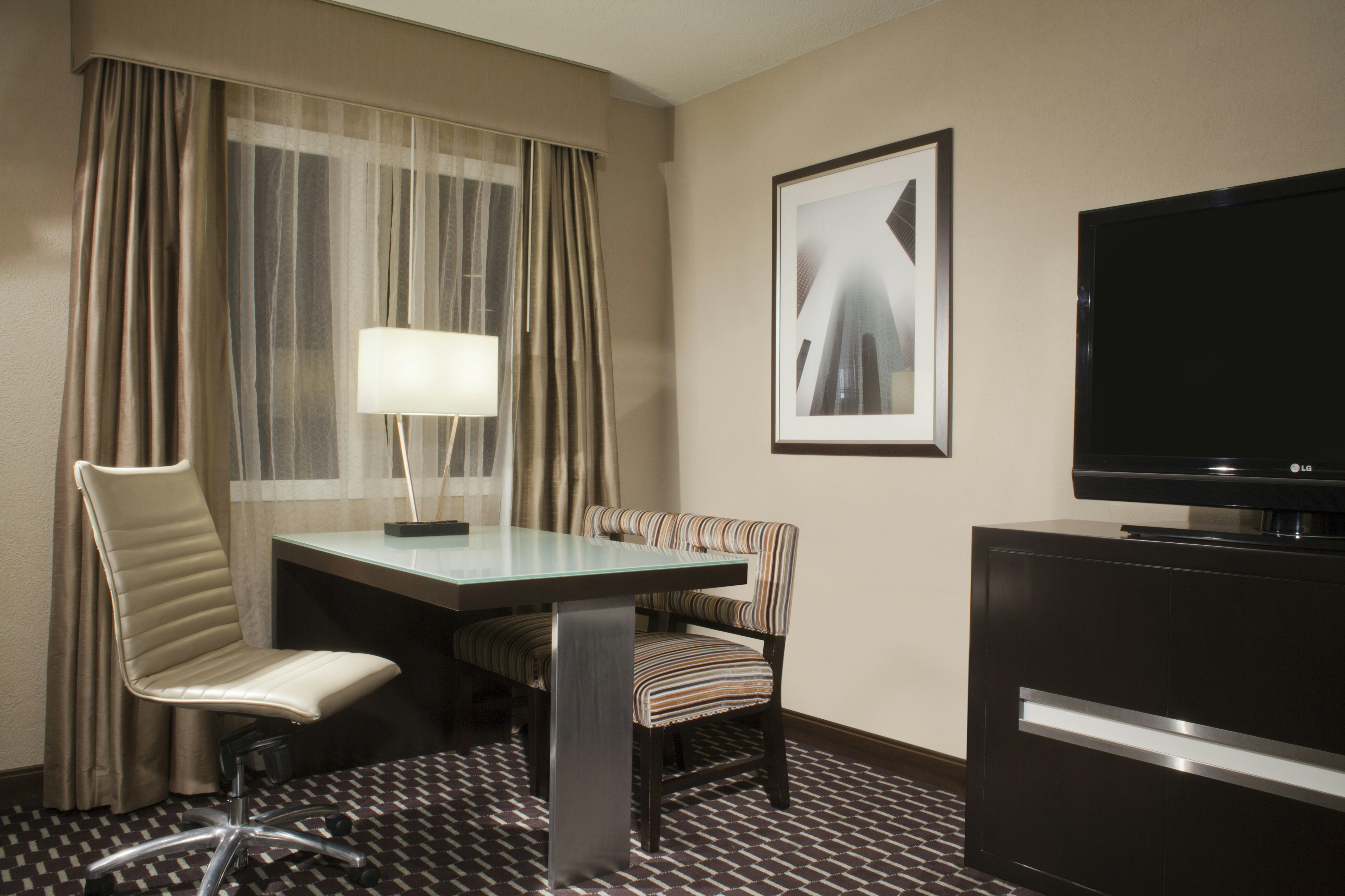 Embassy Suites by Hilton Houston Near the Galleria