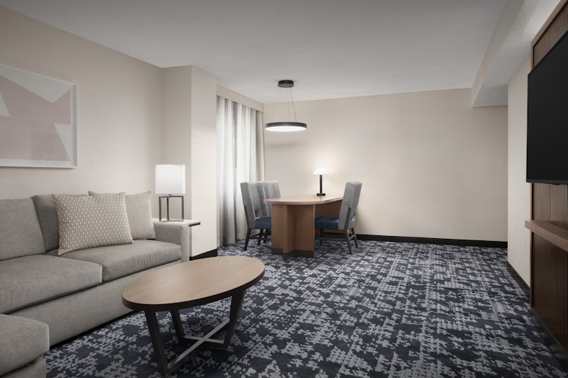 Embassy Suites by Hilton Dallas Near the Galleria