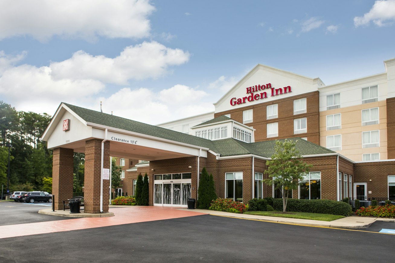 Hilton Garden Inn Hampton Coliseum Central | Retreats and Venues