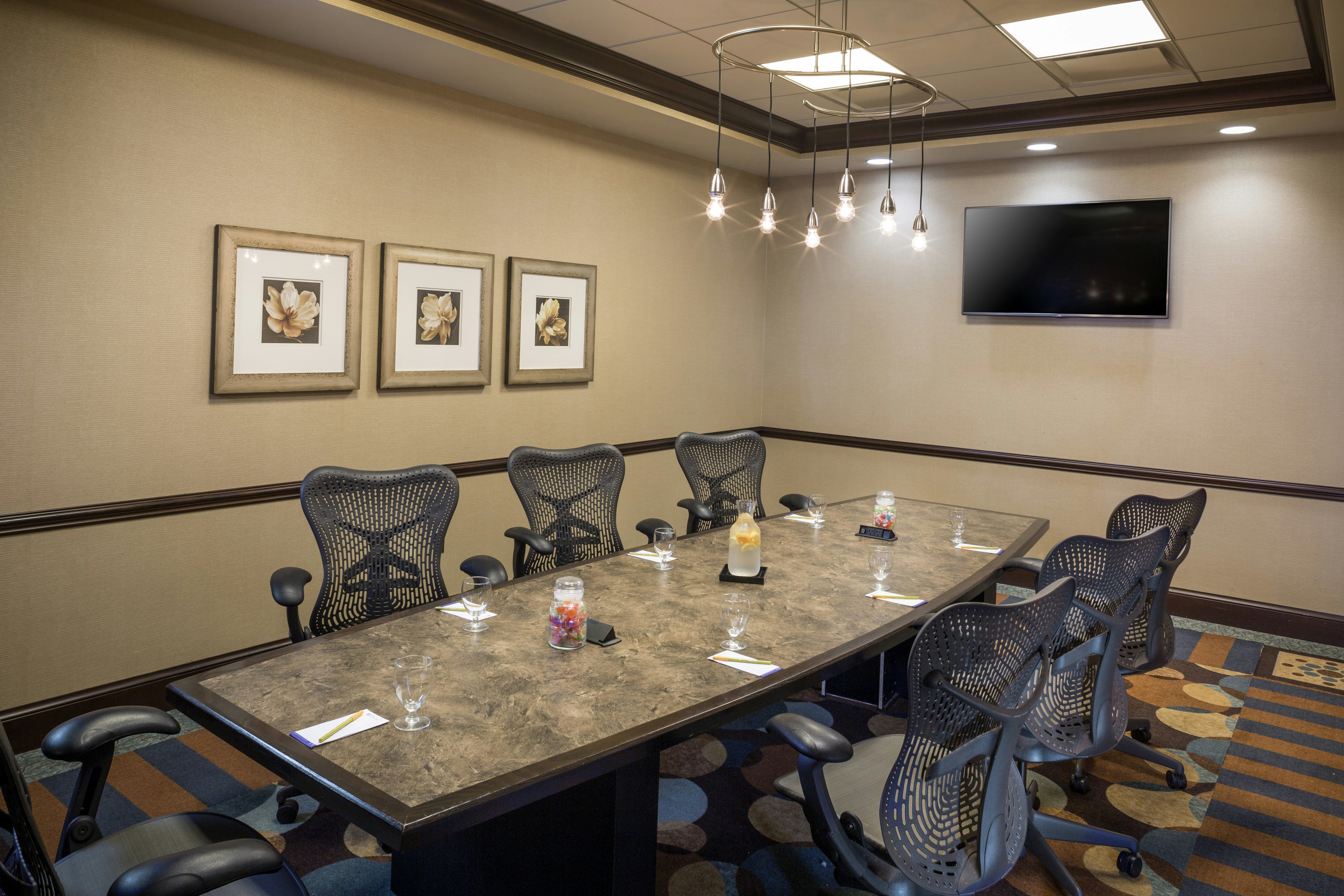 Hilton Garden Inn Hampton Coliseum Central