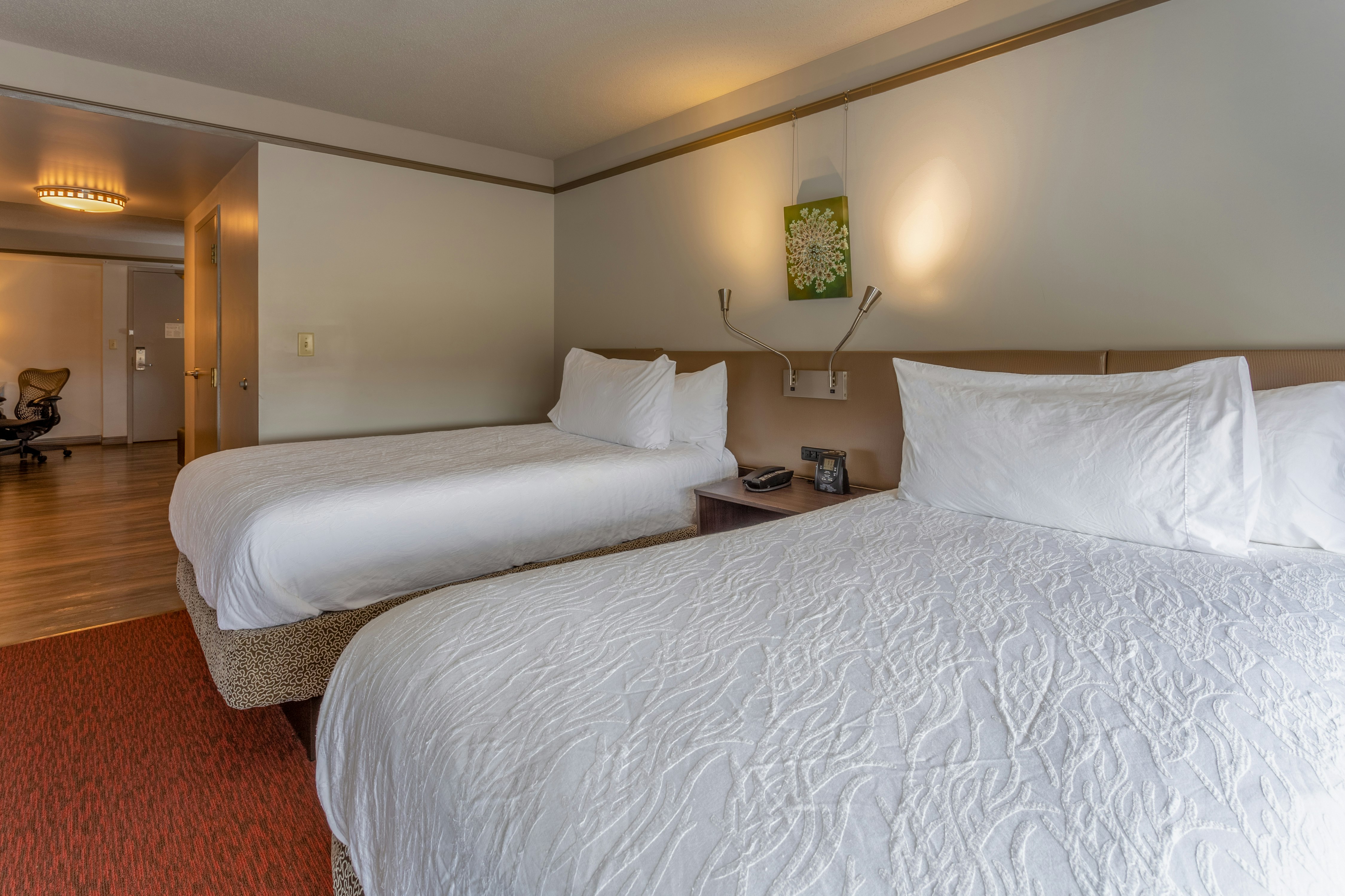 2 DOUBLE BEDS 1 BDRM SUITE