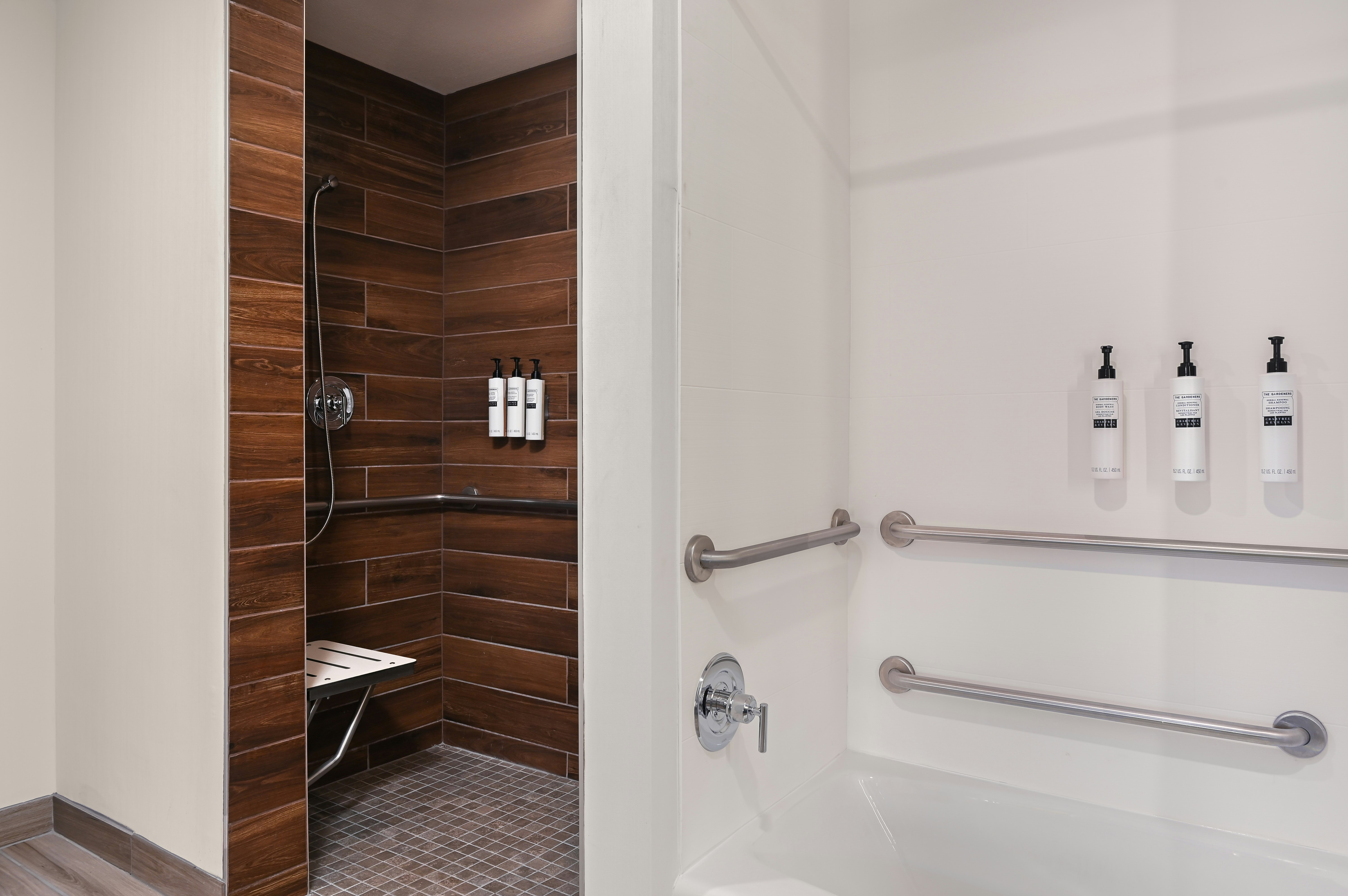 1KNG ACC 1BDRM STE RI SHWR