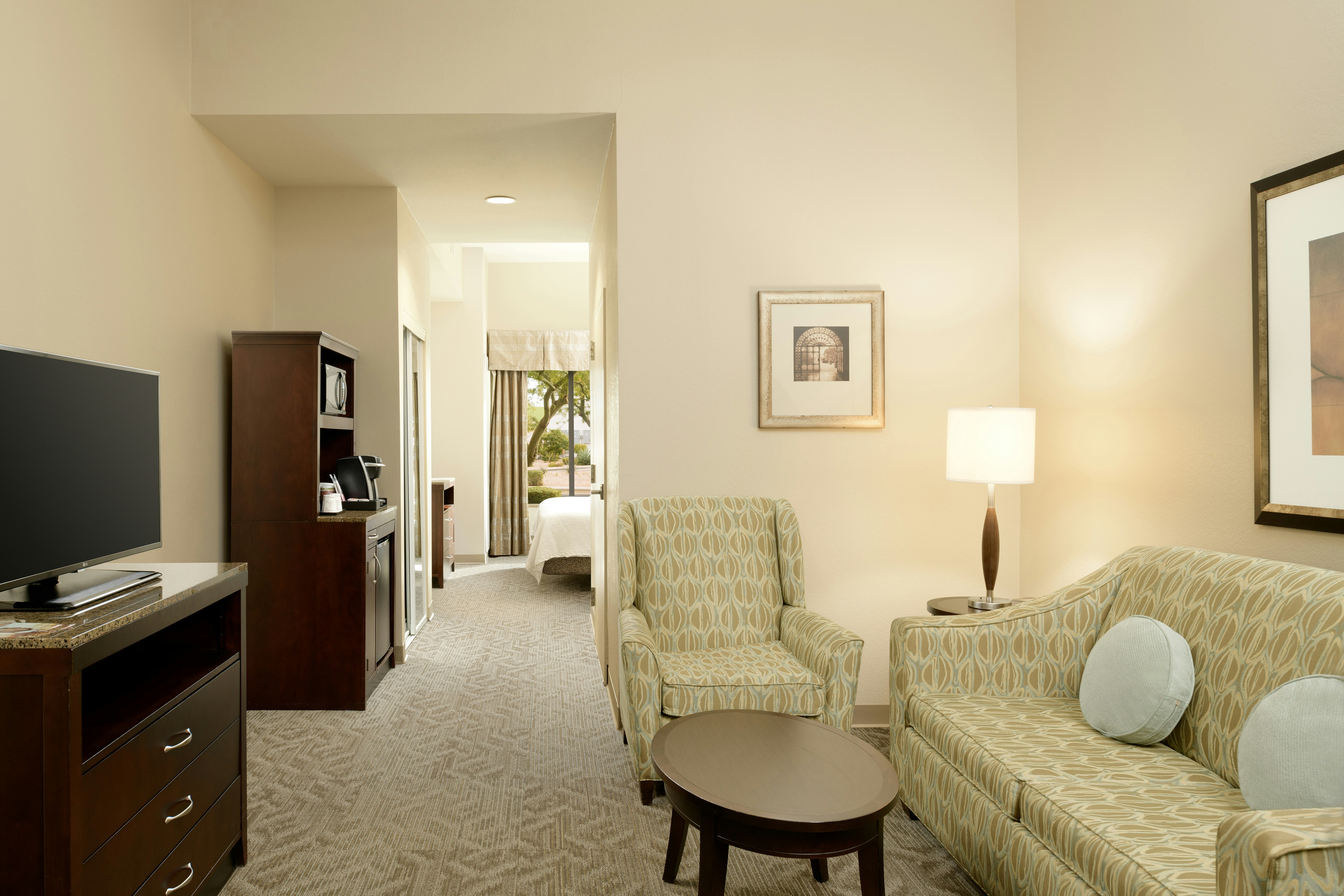 1 KING BED JR SUITE
