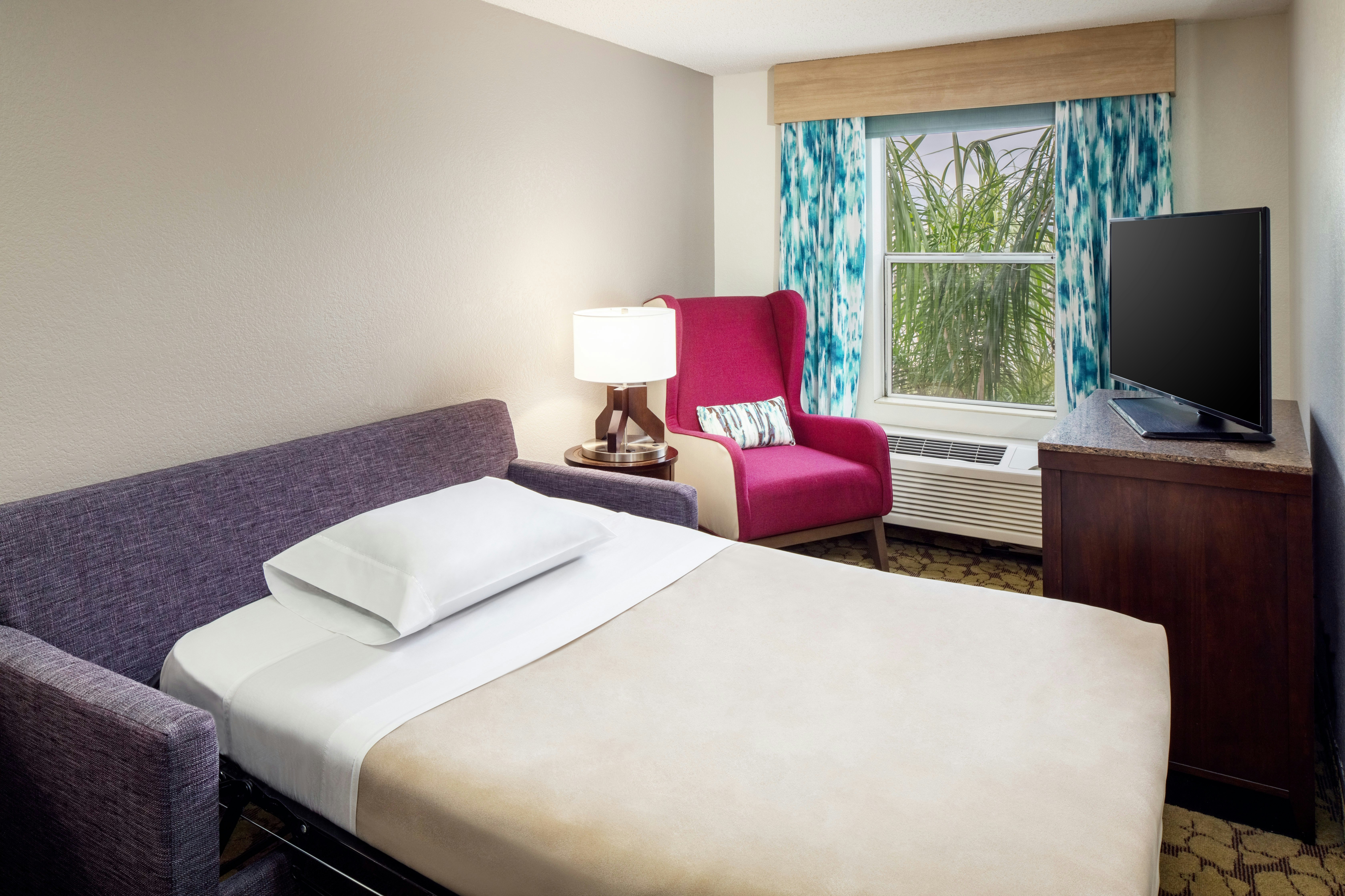 1 KING BED 1 BEDROOM SUITE