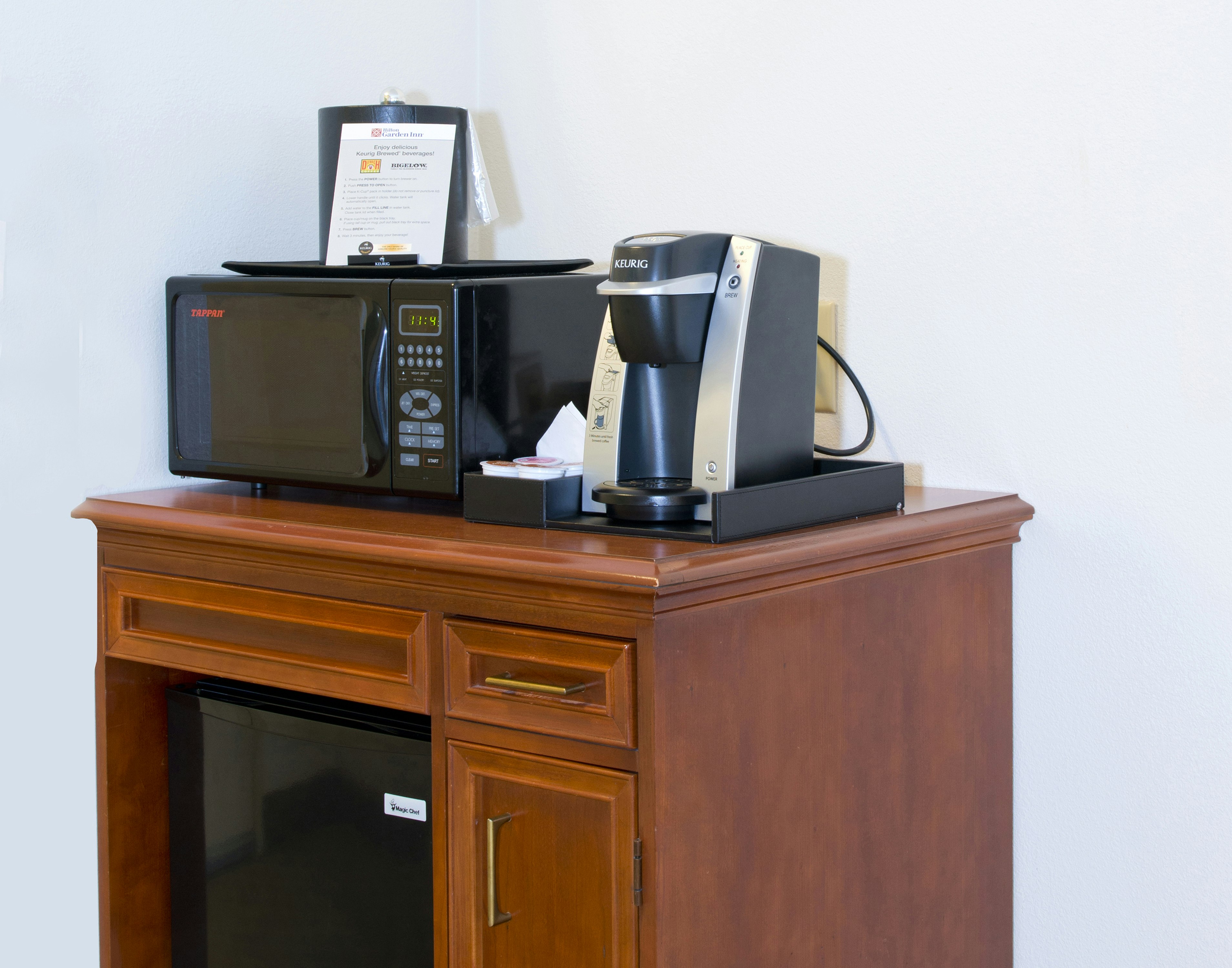 2 DBL HEARING ACCESSIBLE