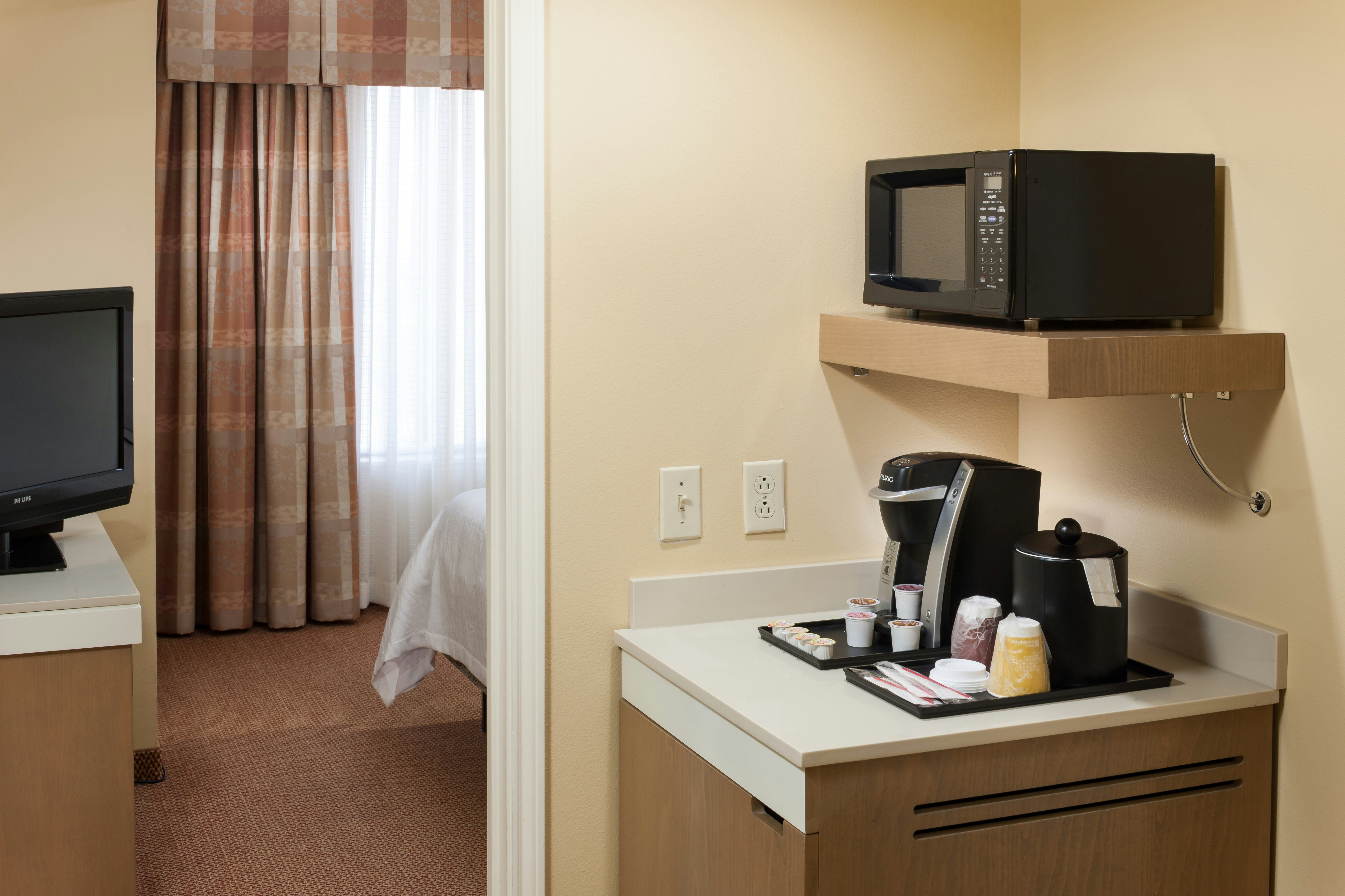 2 DOUBLE BEDS 1 BDRM SUITE
