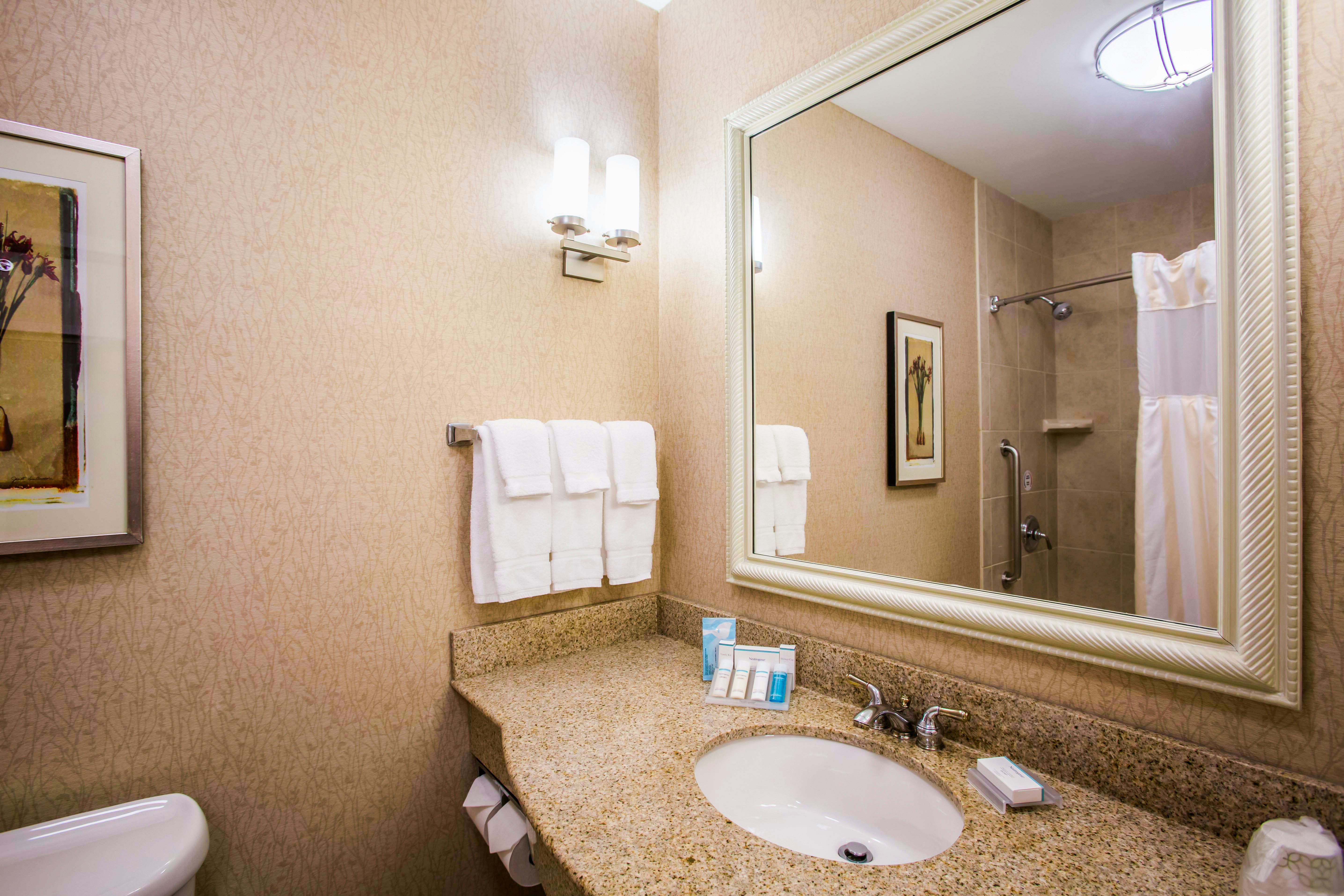 Hilton Garden Inn Milwaukee Northwest Conference Center