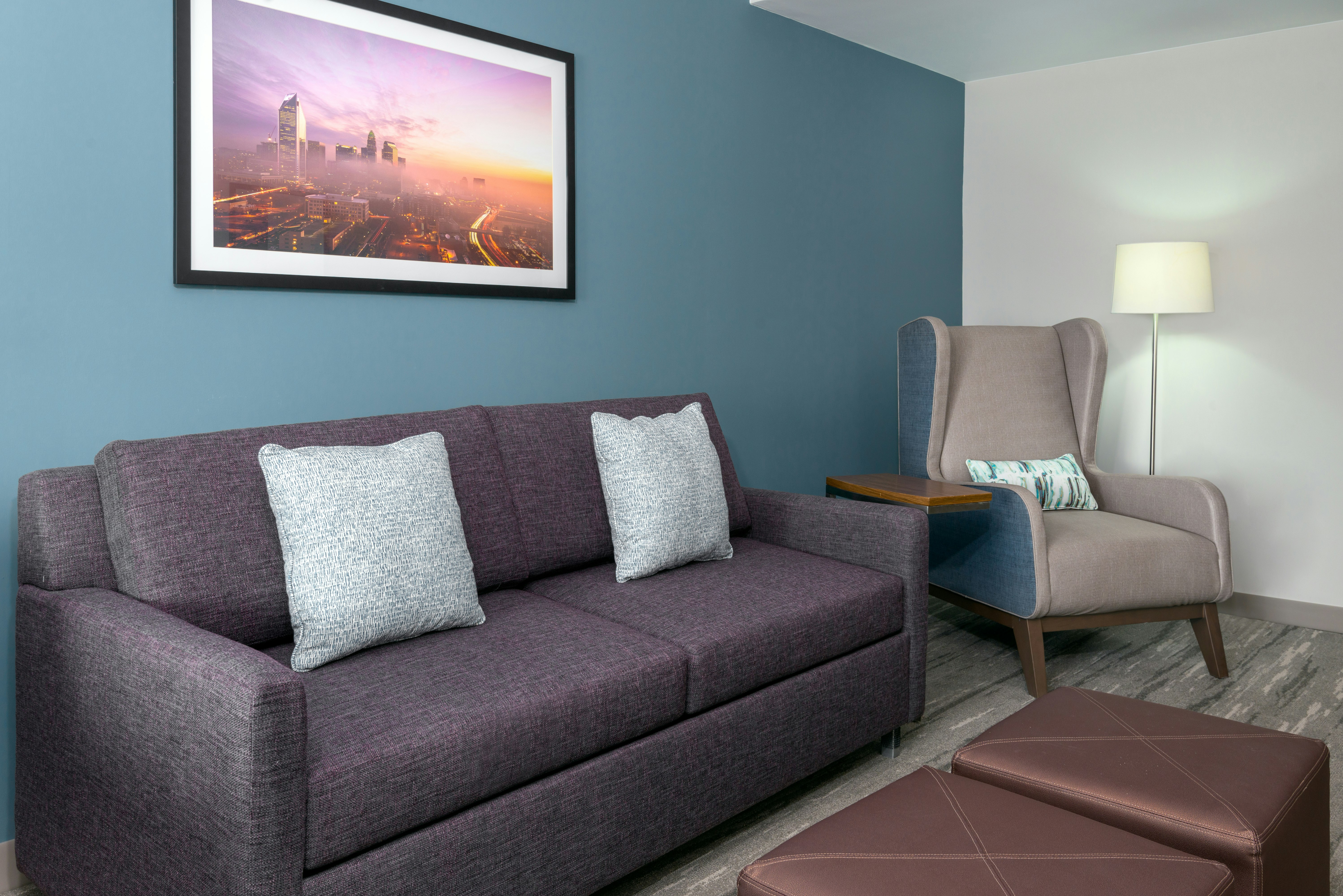 KING STUDIO W/SOFA SLEEPER