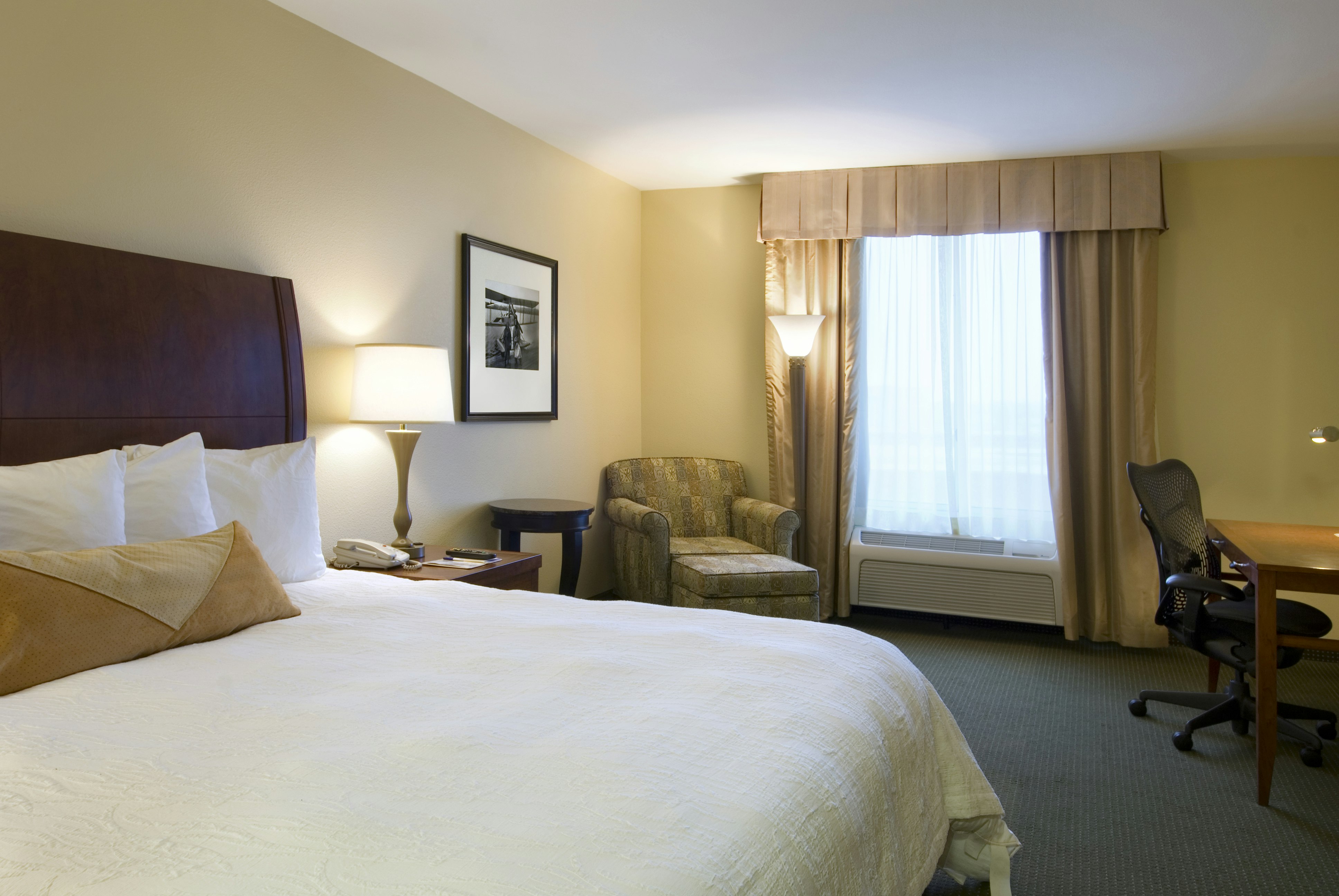 1 KING BED