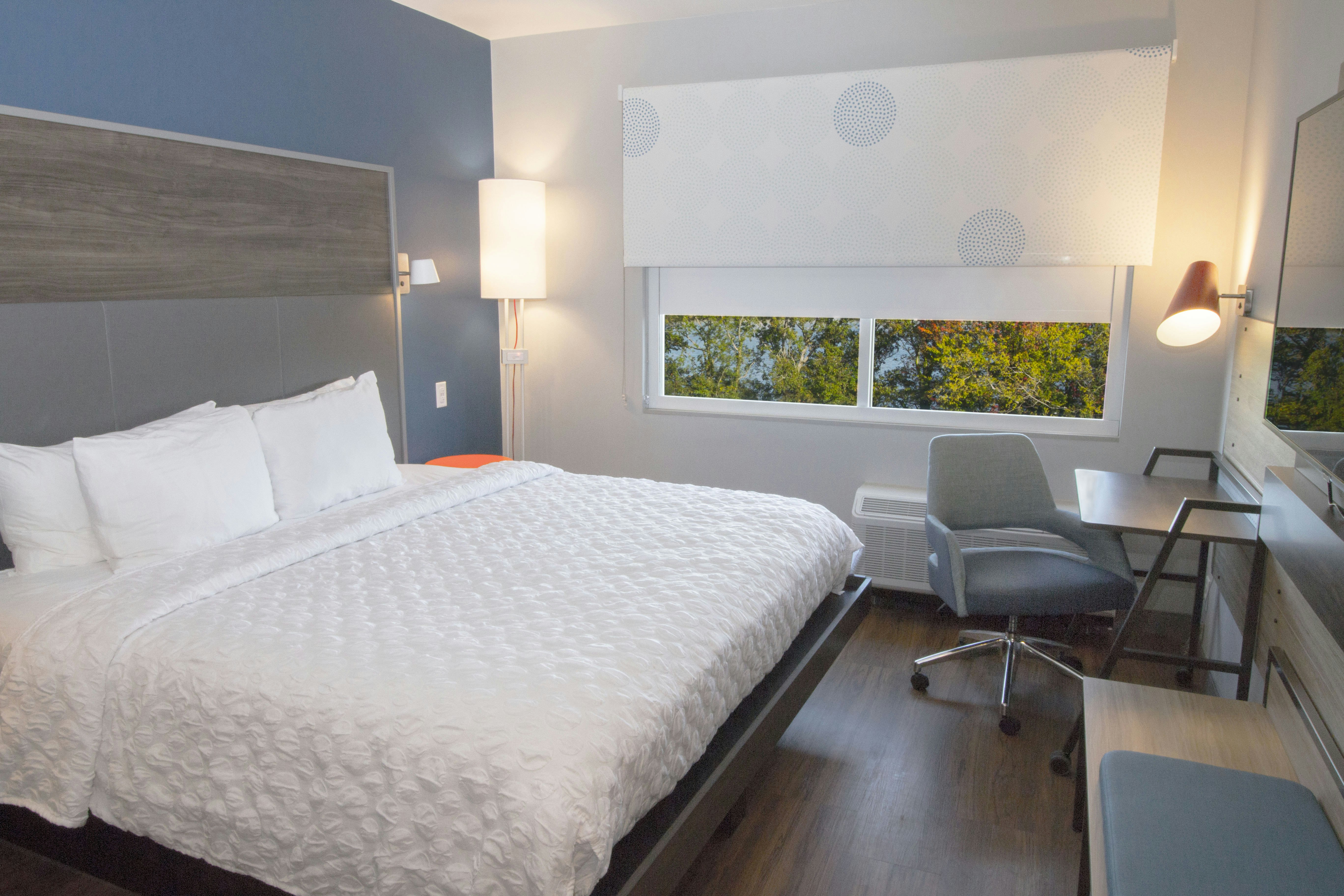 Tru by Hilton Norfolk Airport