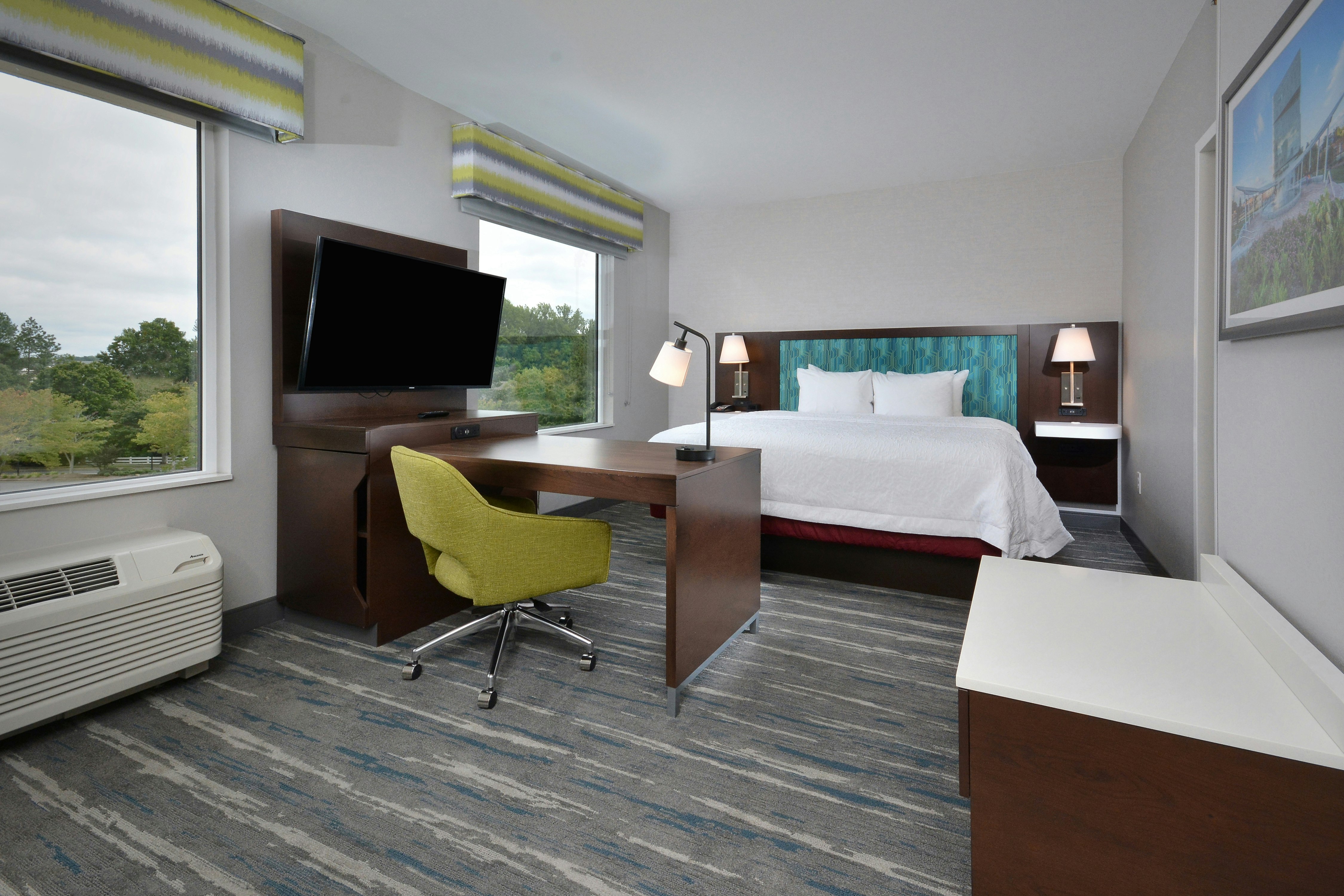 Hampton Inn & Suites by Hilton Charlotte North I 485