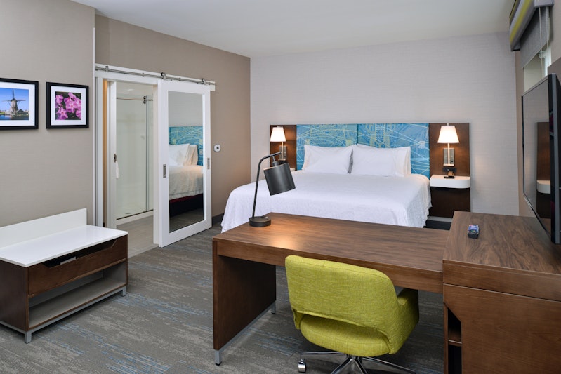 Hampton Inn & Suites Adrian