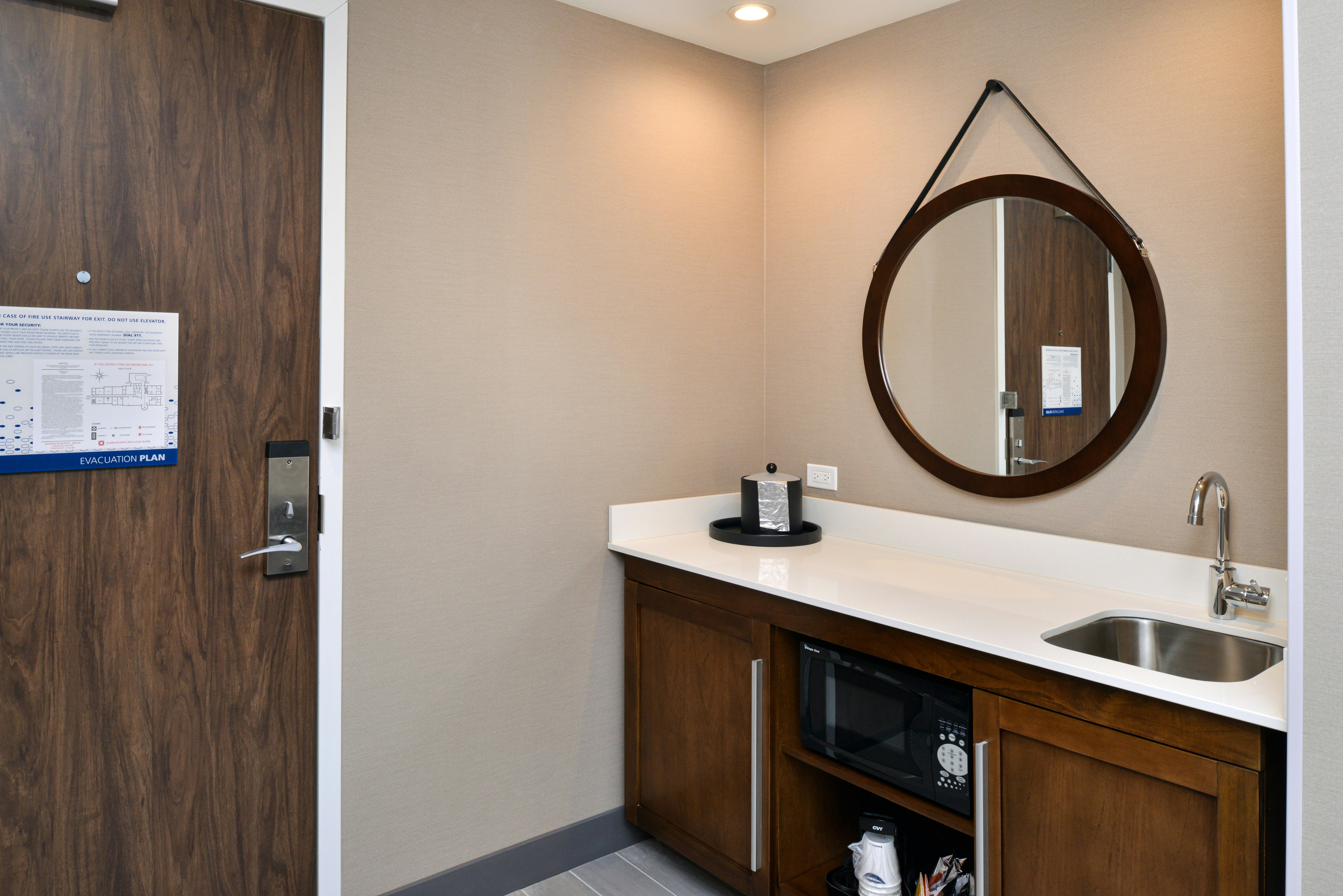 Hampton Inn & Suites Adrian