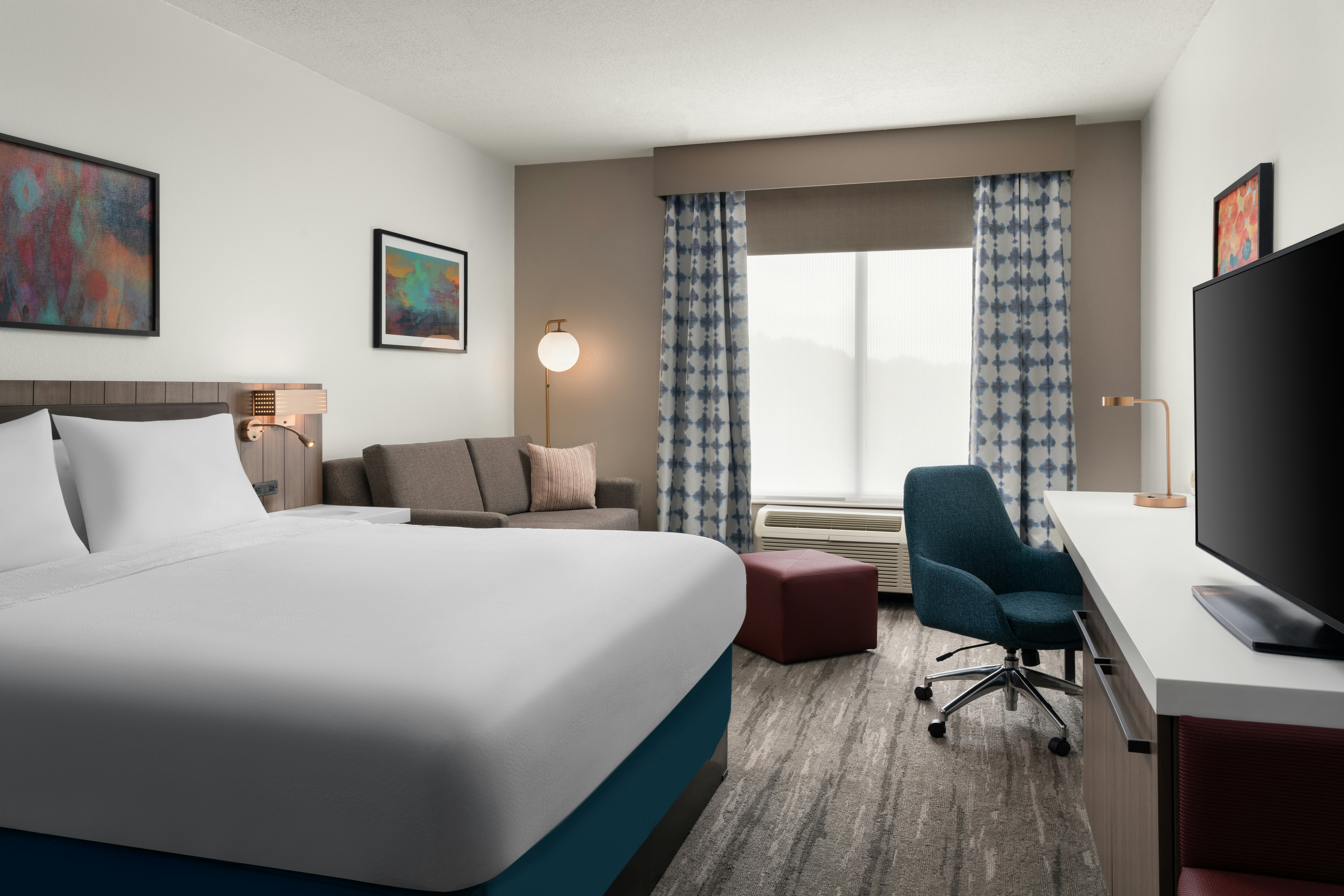 1 KING BED DELUXE ROOM