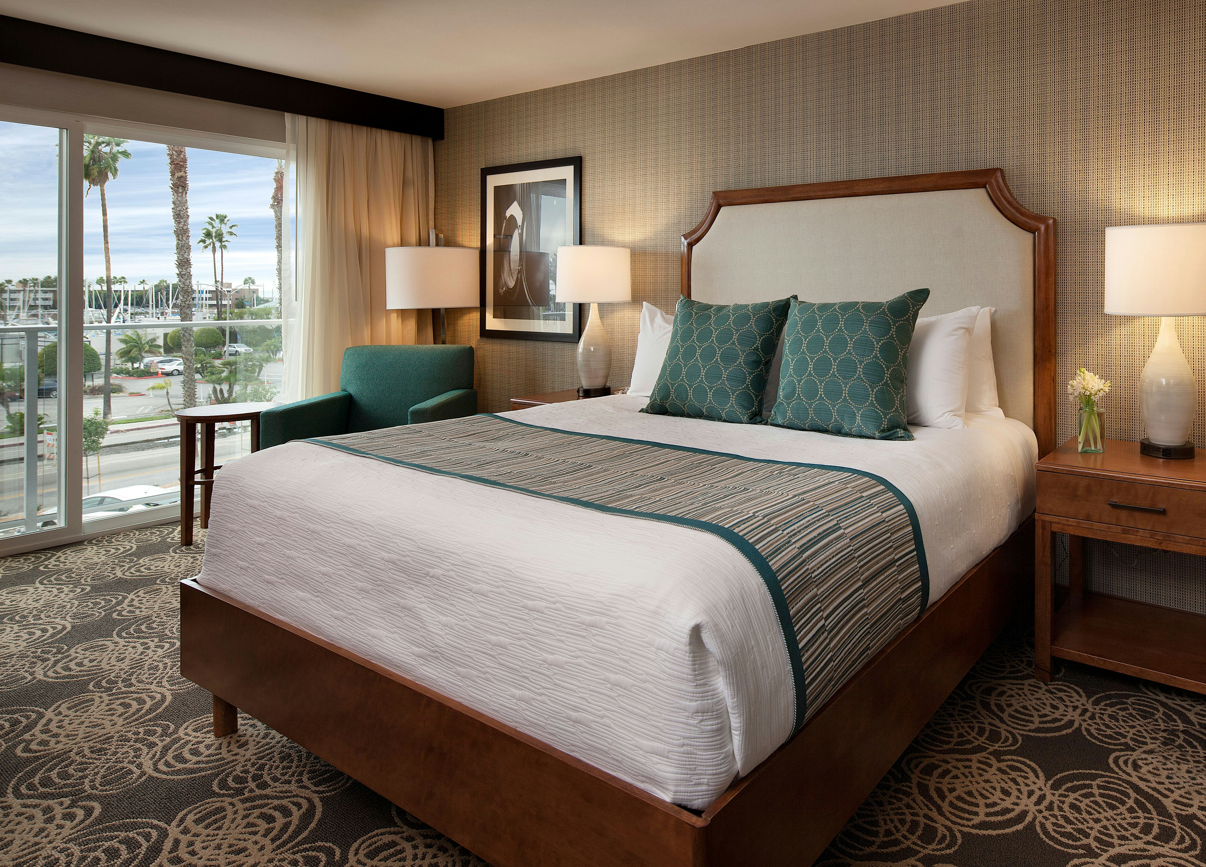 1 KING BED MARINA VIEW