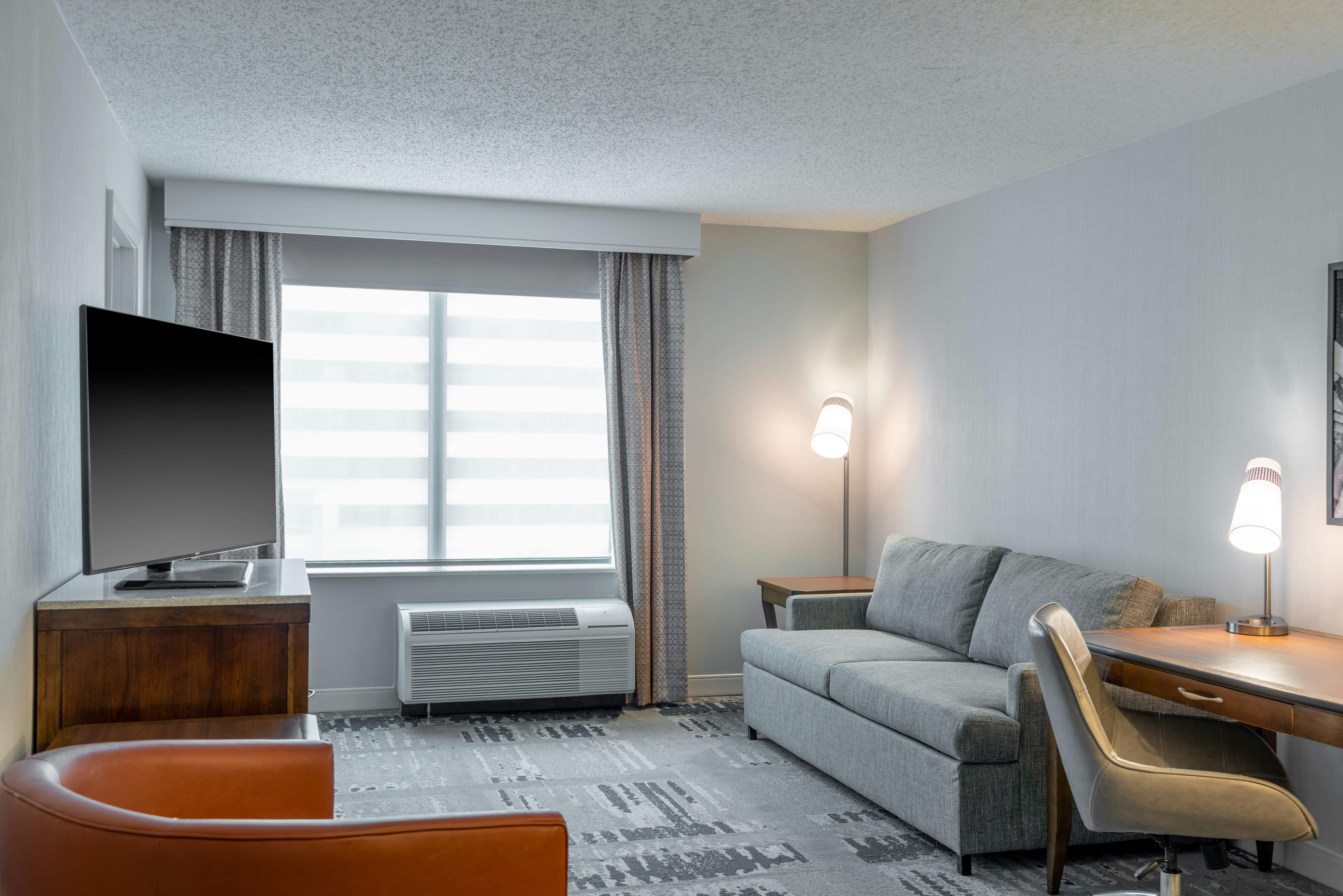1 KING BED JUNIOR SUITE