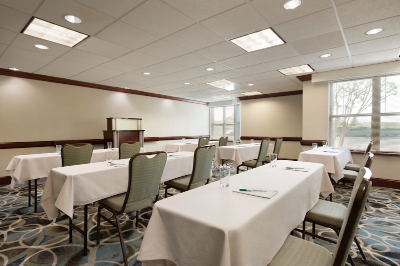 Homewood Suites by Hilton District of Columbia – Dulles-North/Loudoun