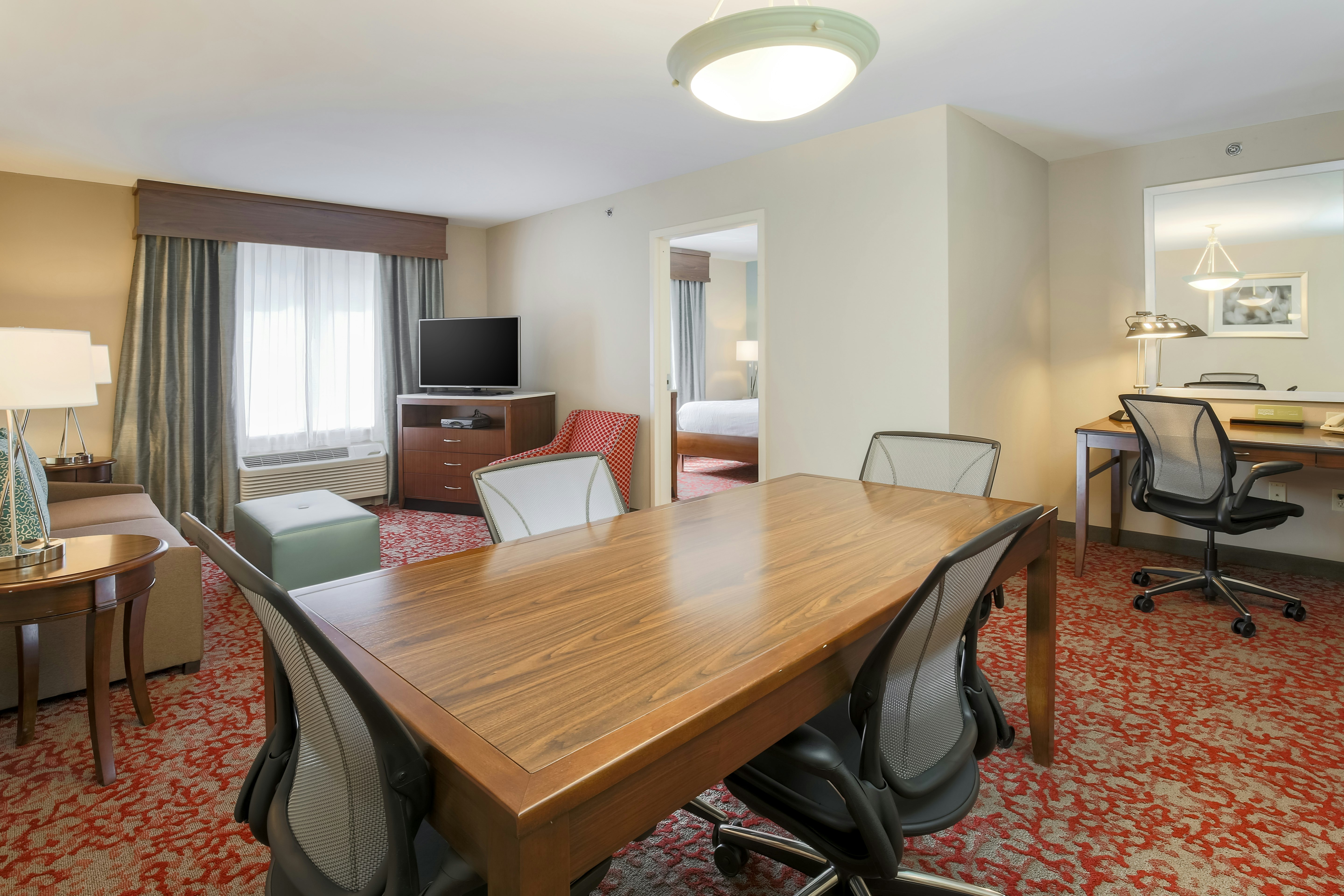 1 KING BED SUITE