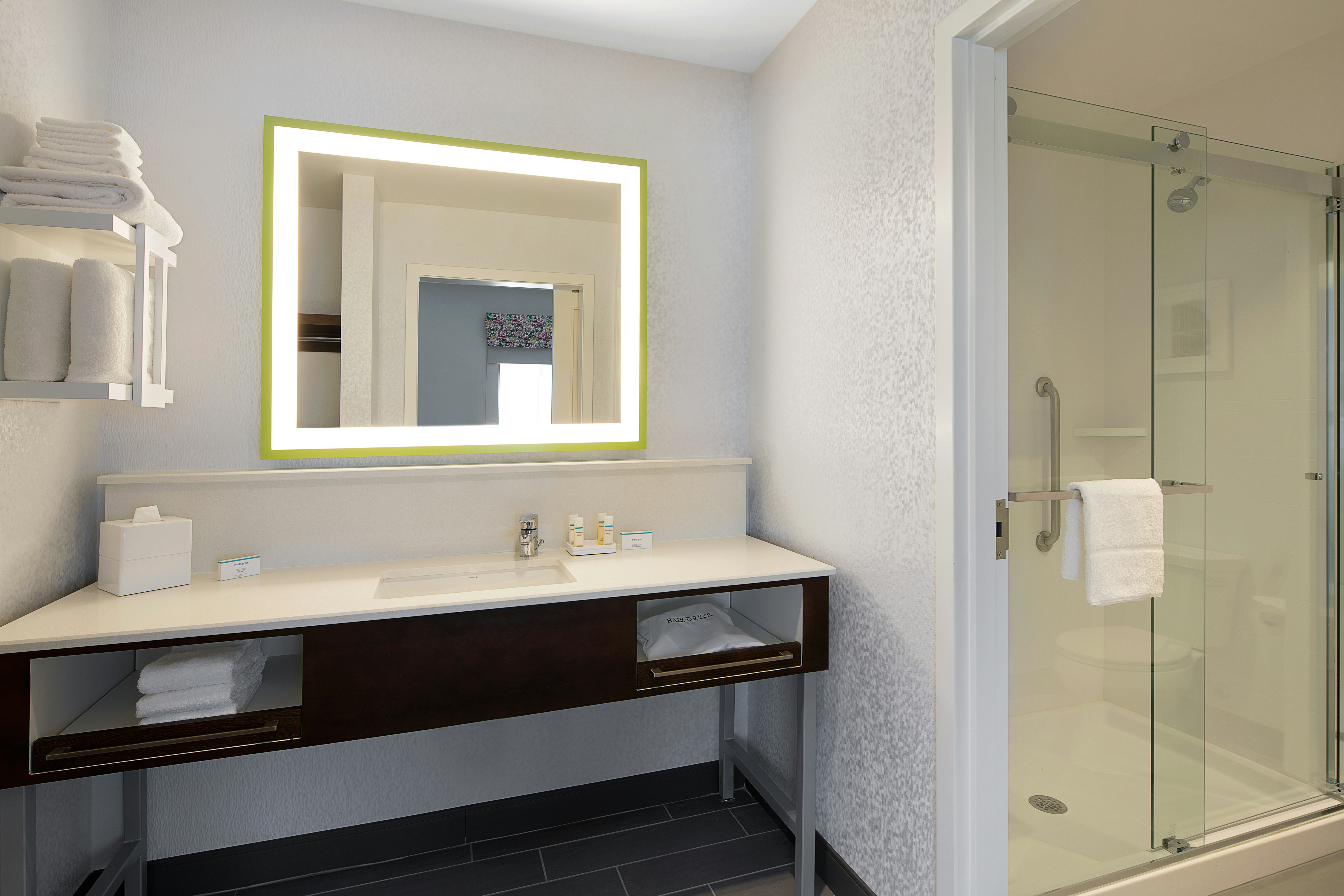 Hampton Inn & Suites by Hilton Raleigh Midtown