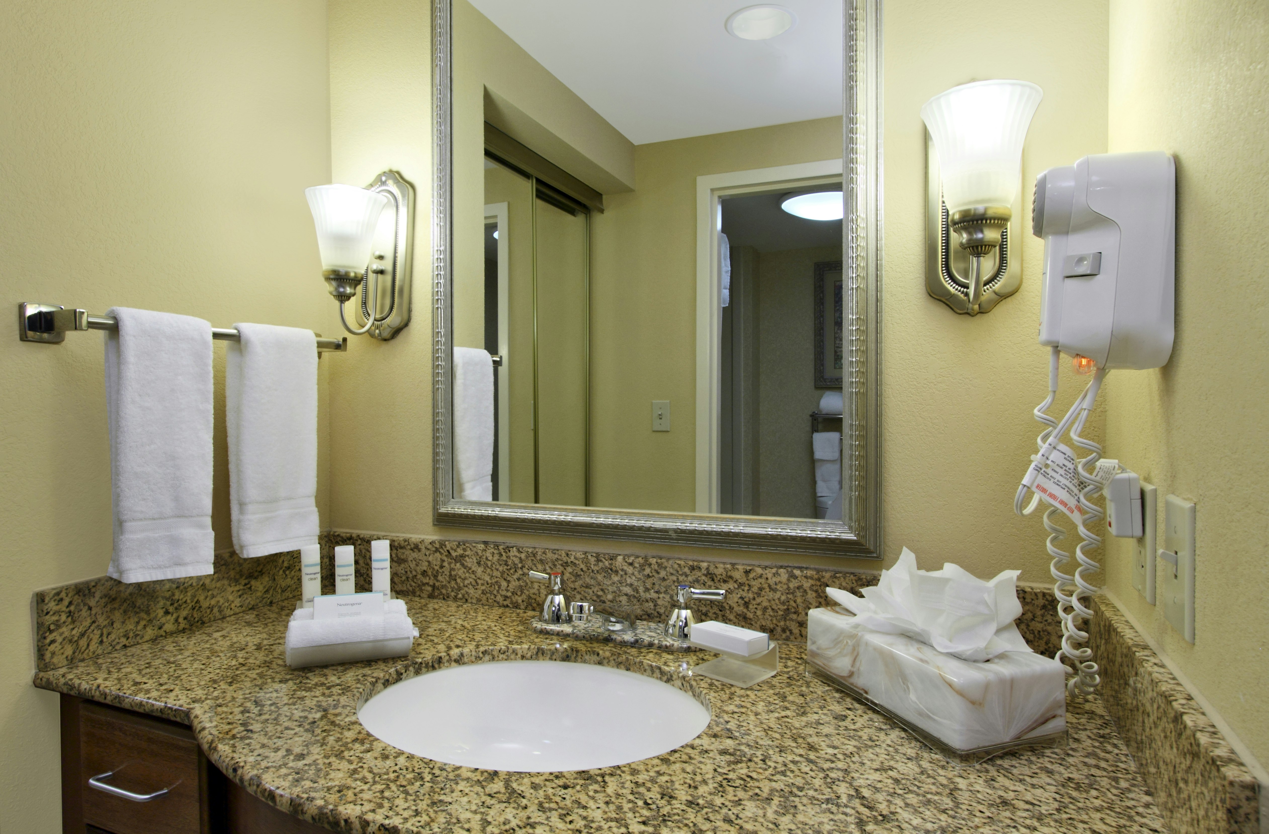 Homewood Suites by Hilton Chesapeake-Greenbrier