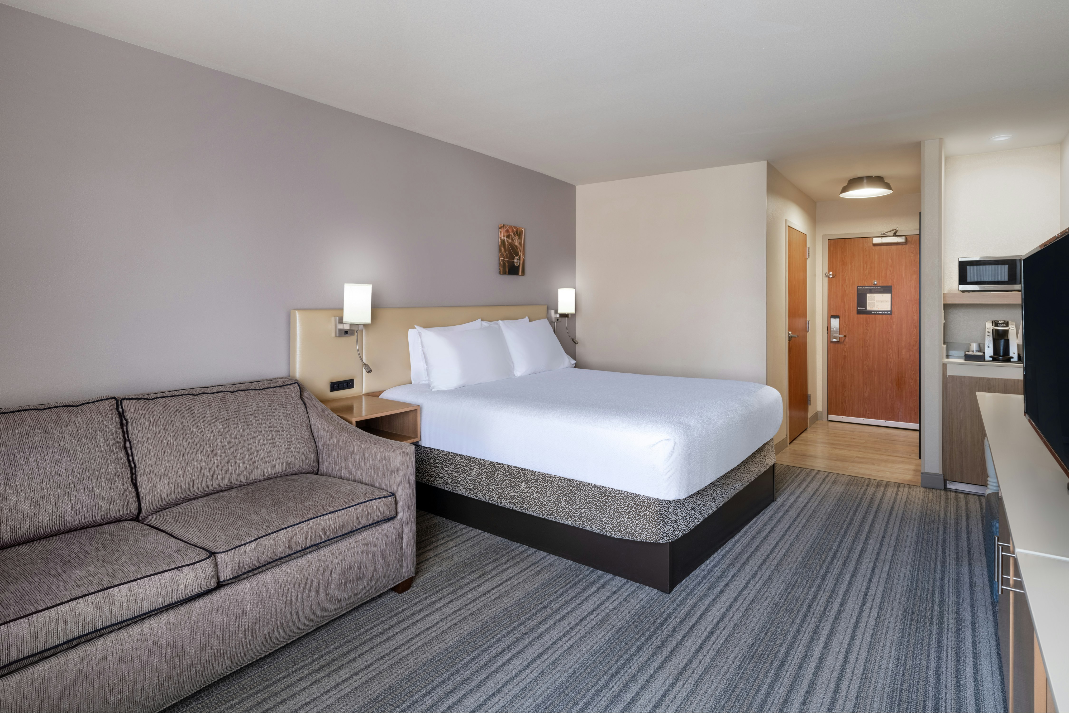 Hilton Garden Inn Bakersfield