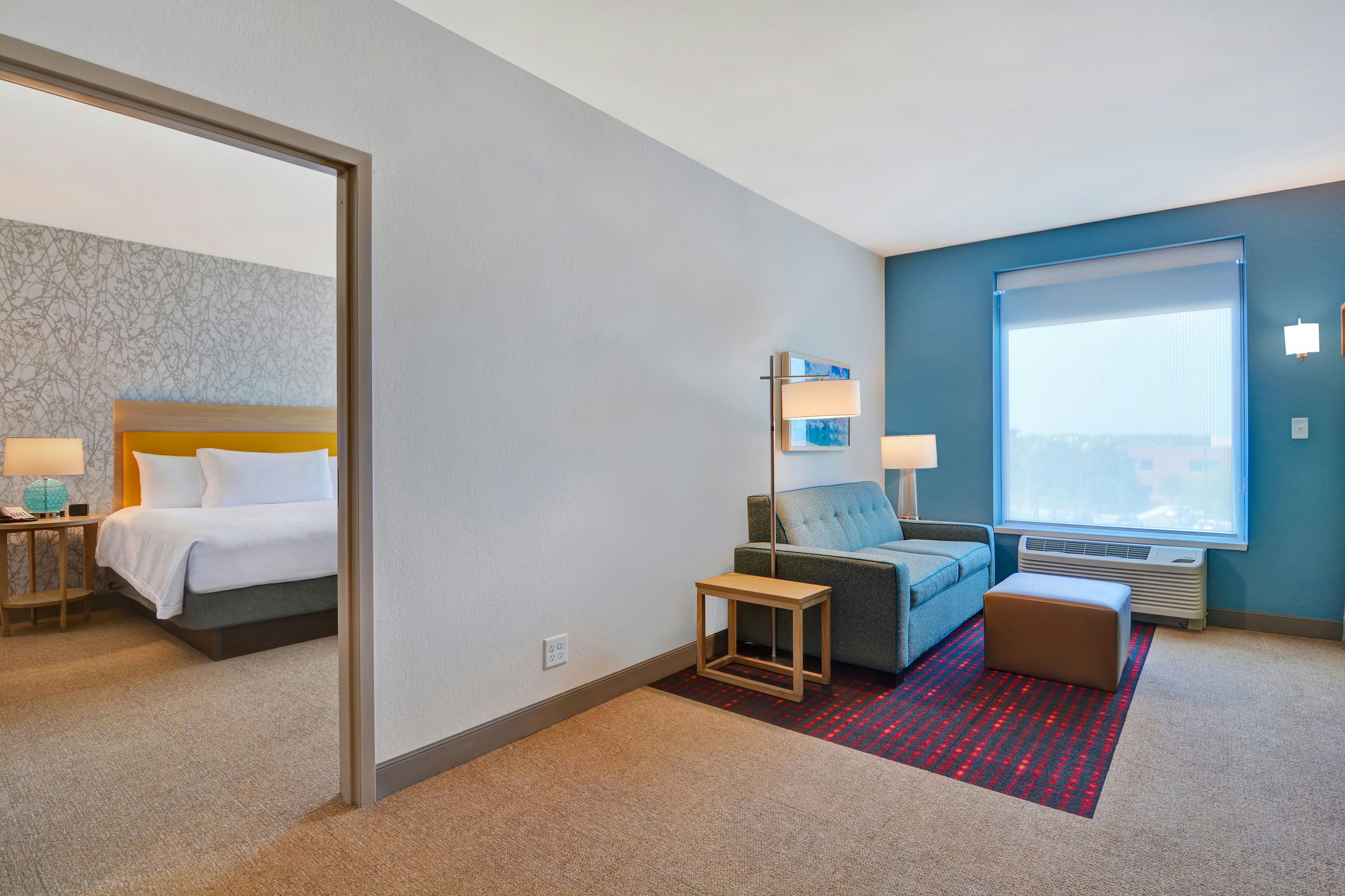 1 KING 1BDRM SUITE NONSMOK