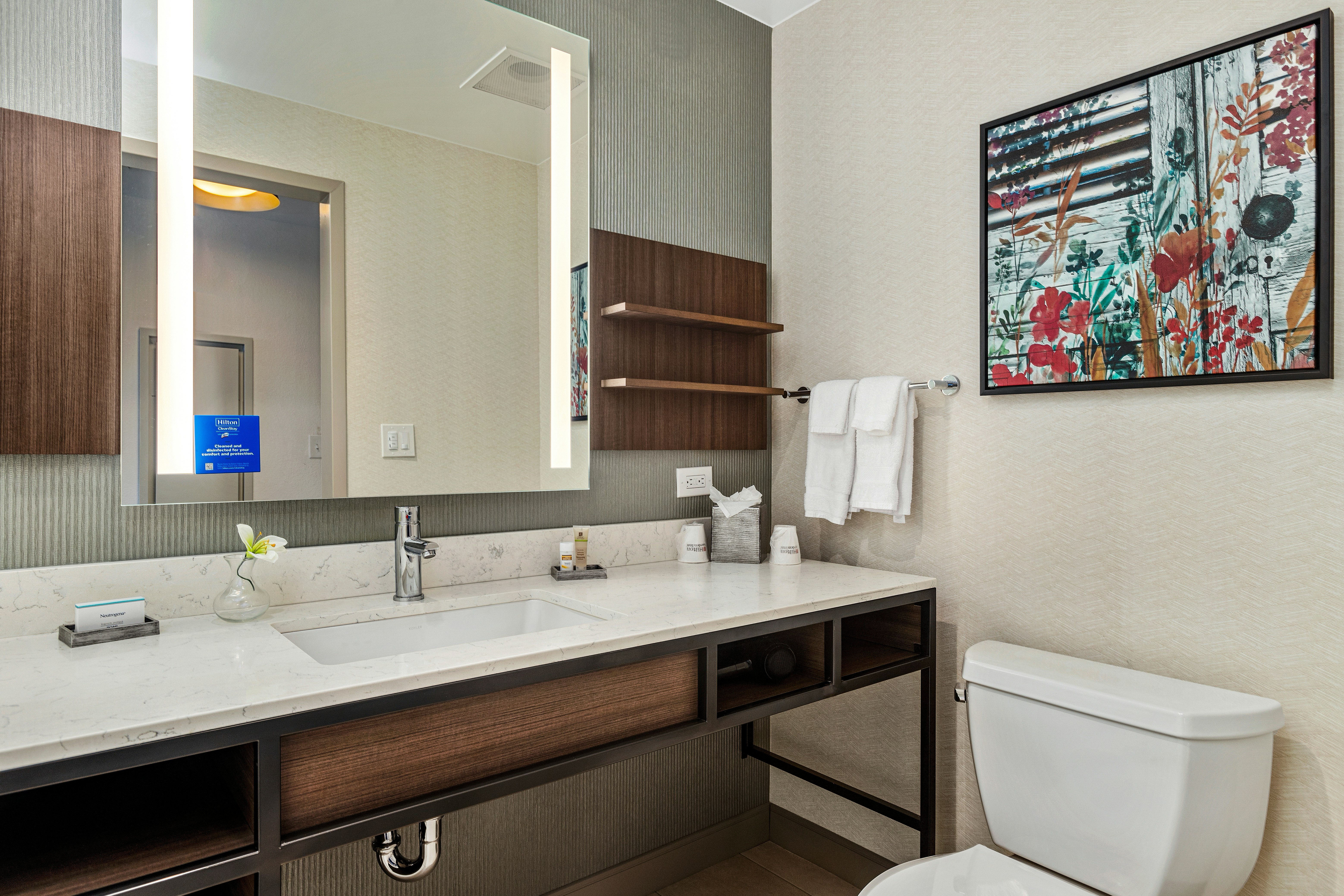 1 KING BED DELUXE CITYVIEW