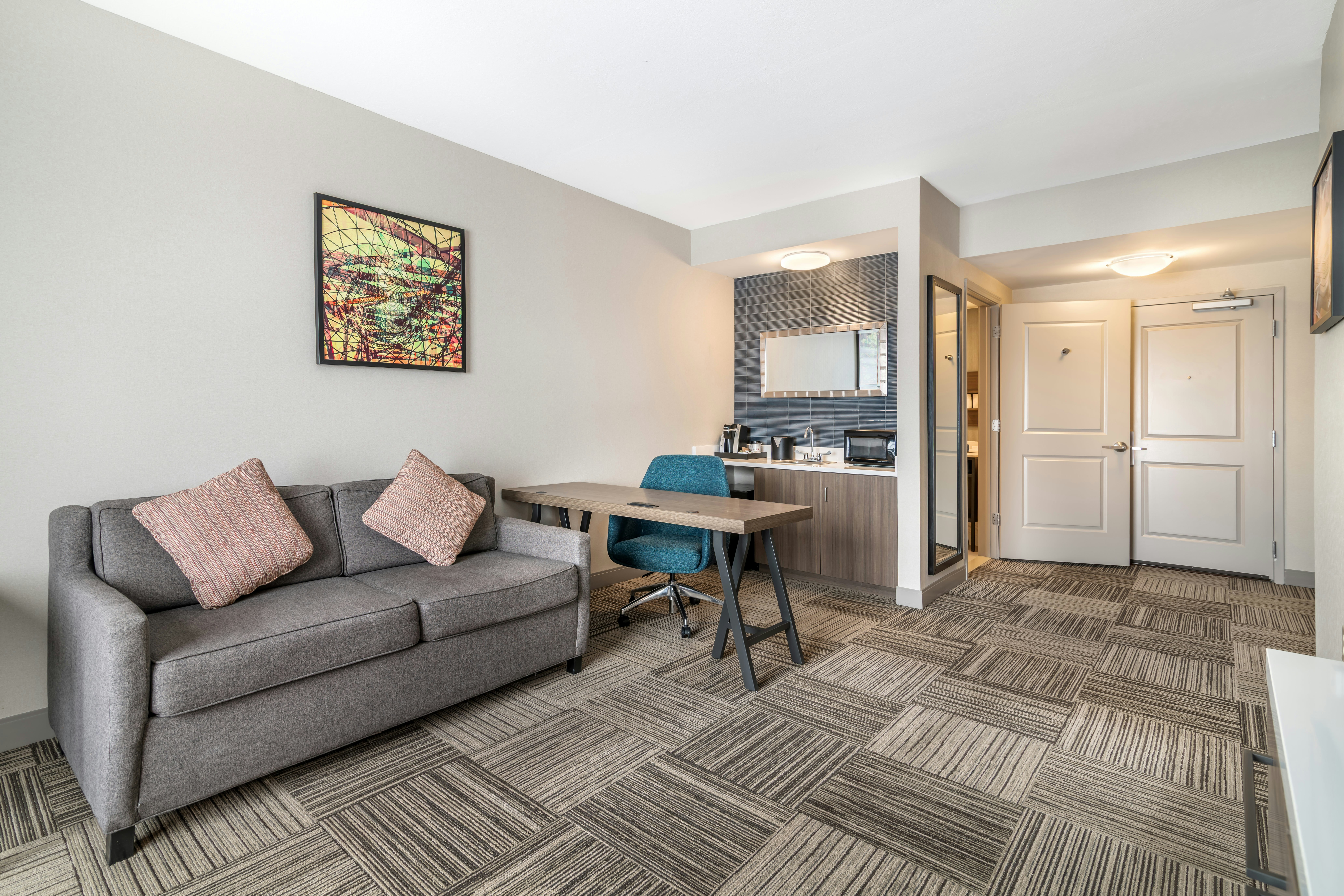 1 KING BED 1BDRM SUITE