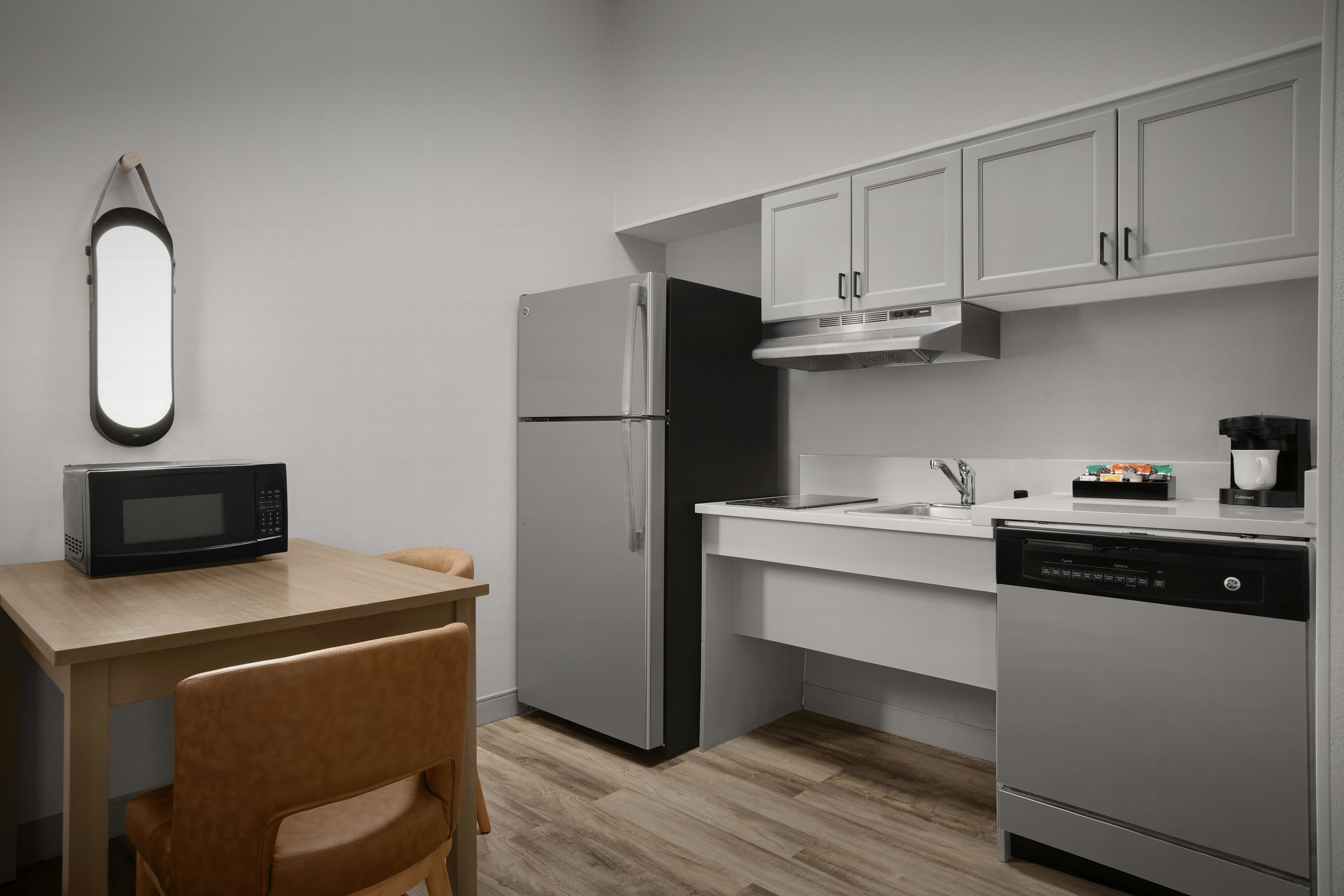 2 QUEEN BEDS STUDIO SUITE