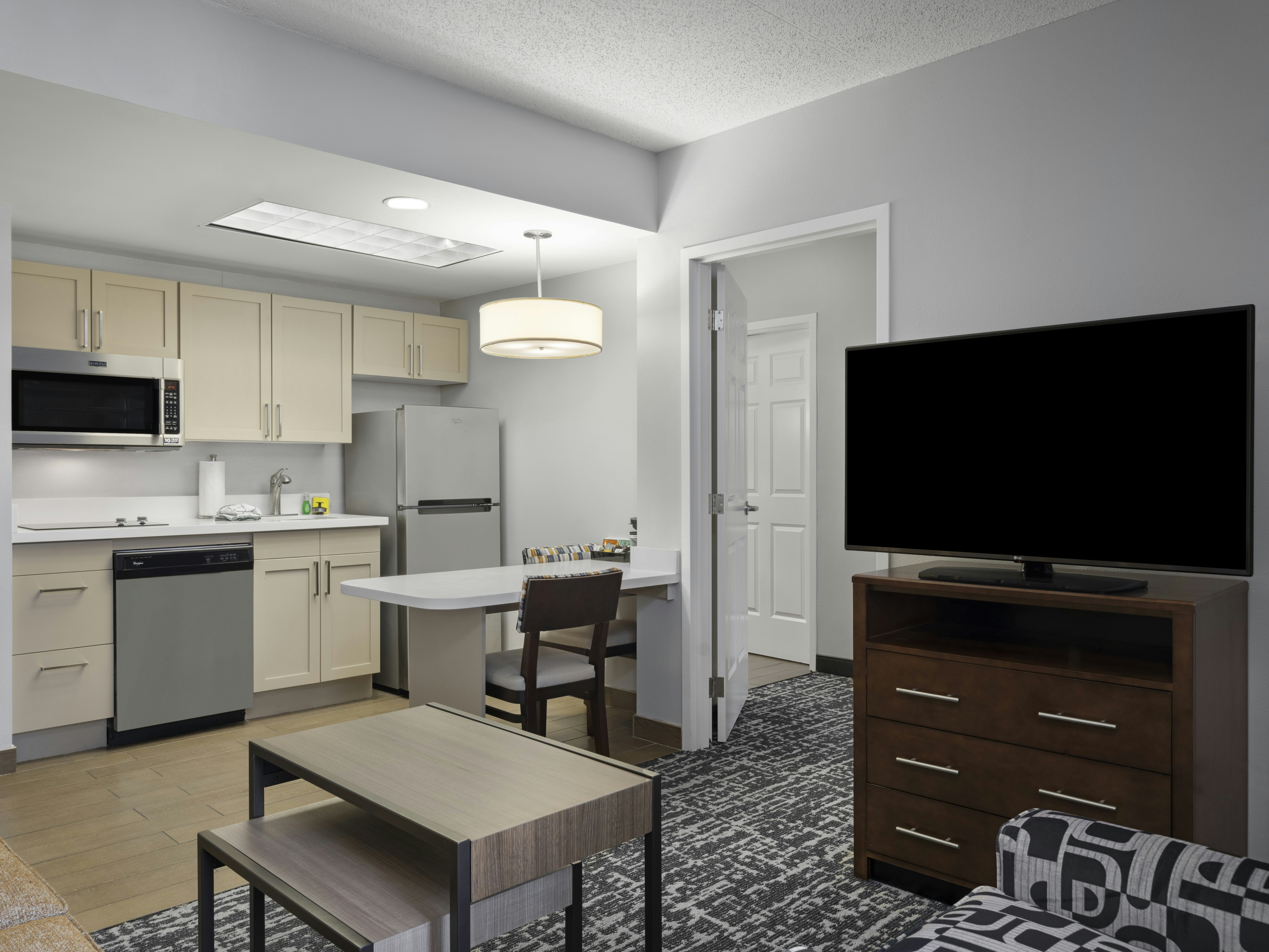 Homewood Suites by Hilton Columbus – Airport