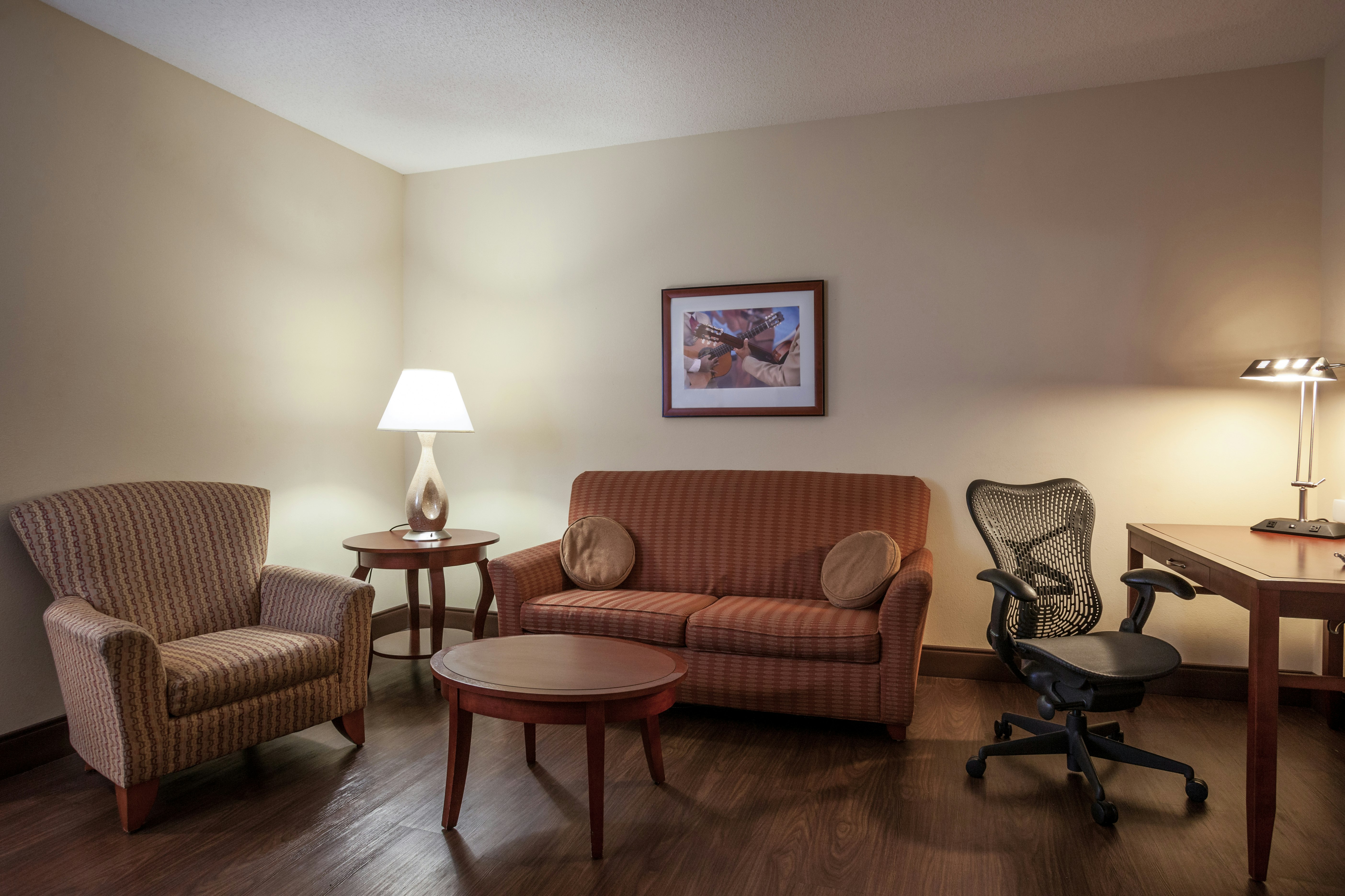 1 KING BED 1 BEDROOM SUITE