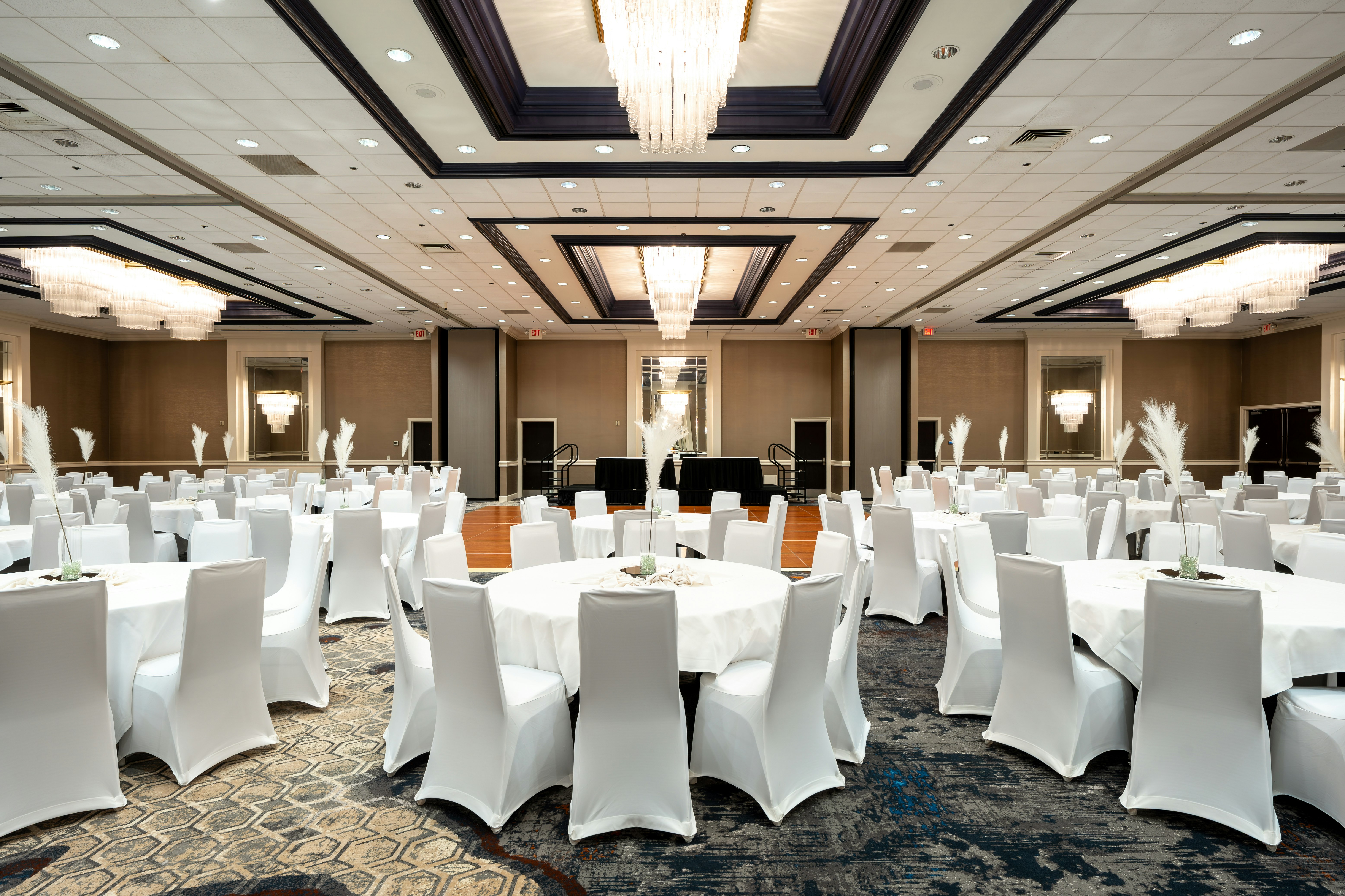 DoubleTree by Hilton Hotel Houston Hobby Airport