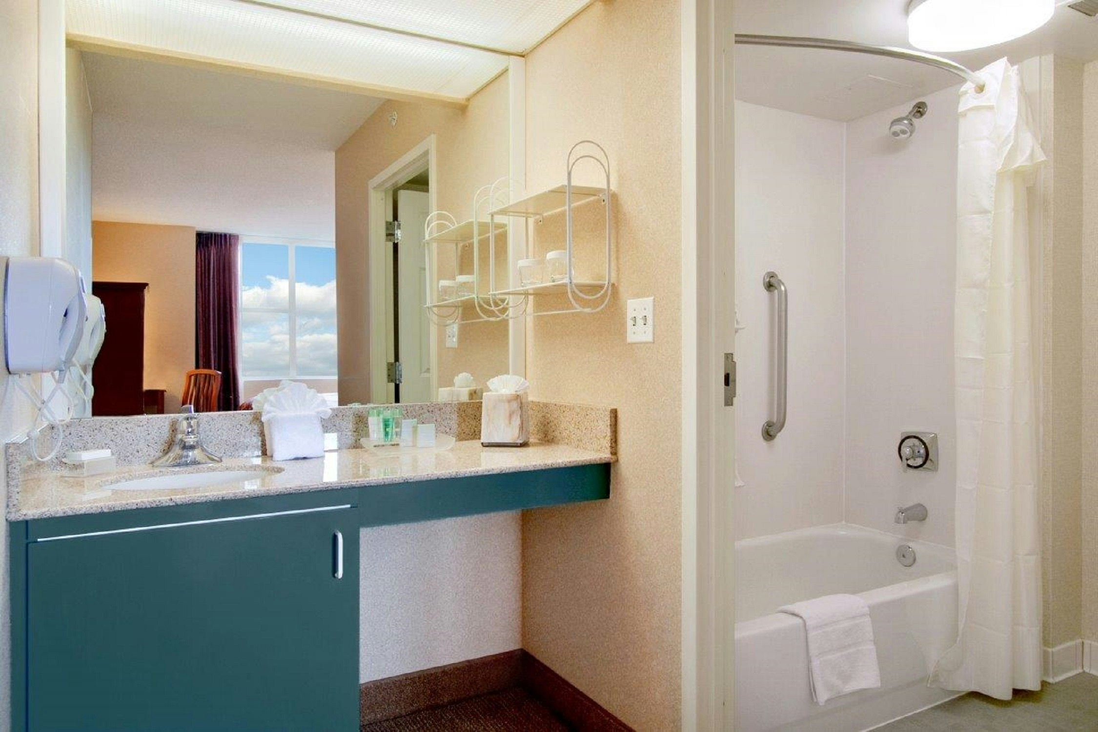 Homewood Suites by Hilton Falls Church-I-495 @ Rt. 50