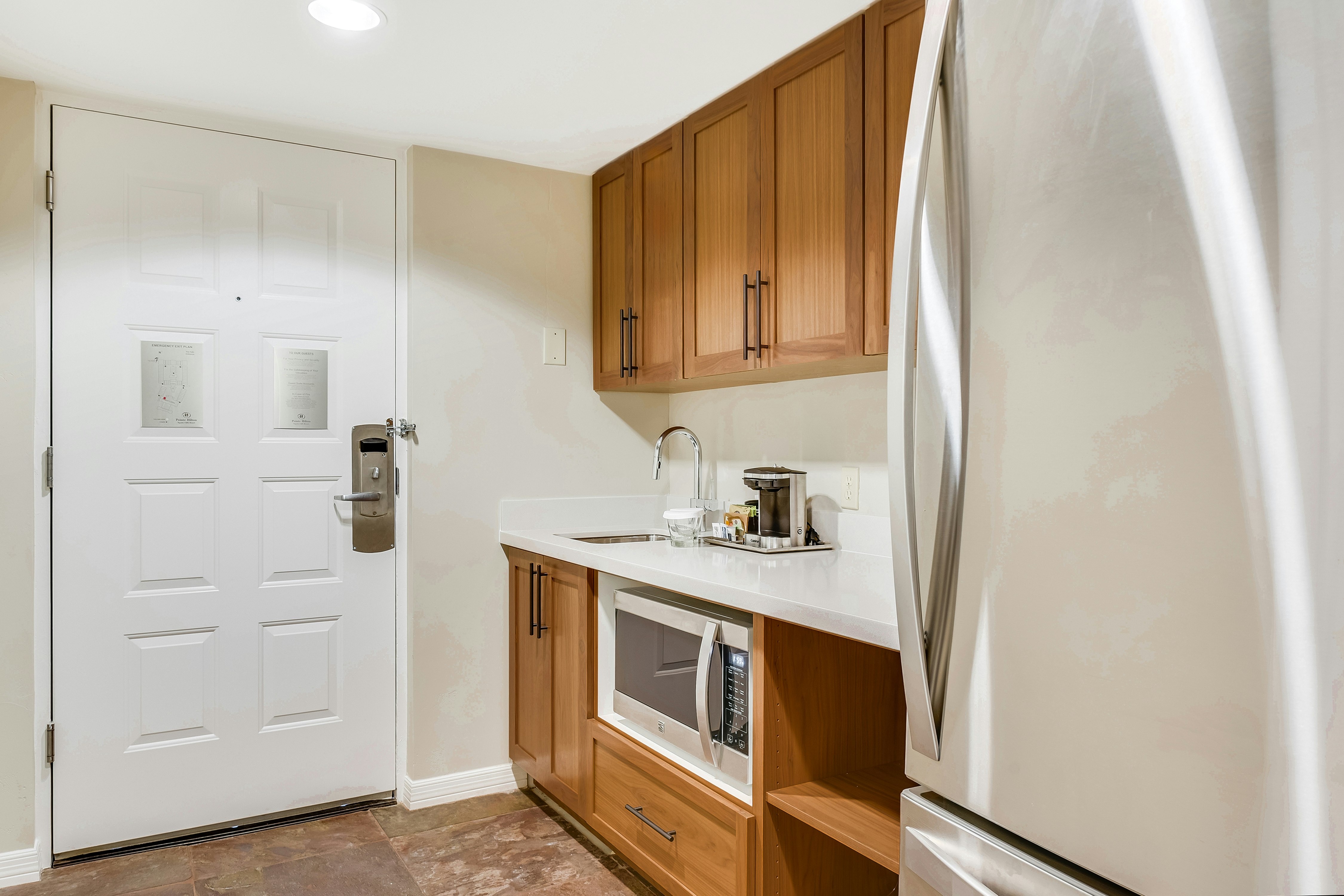2 KINGS 2BDRM GRANDE SUITE