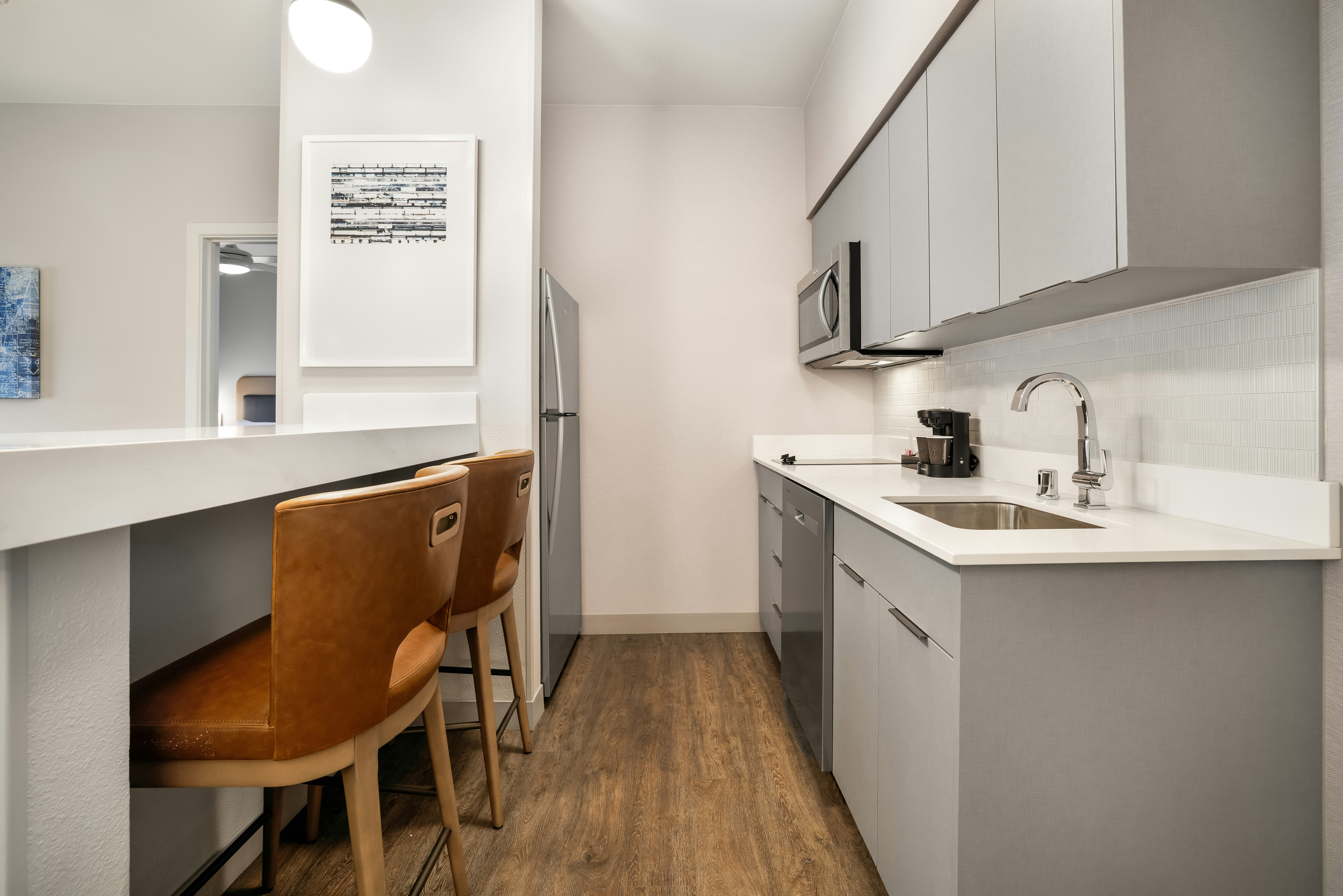 1KING 1BDRM STE NONSMOKING