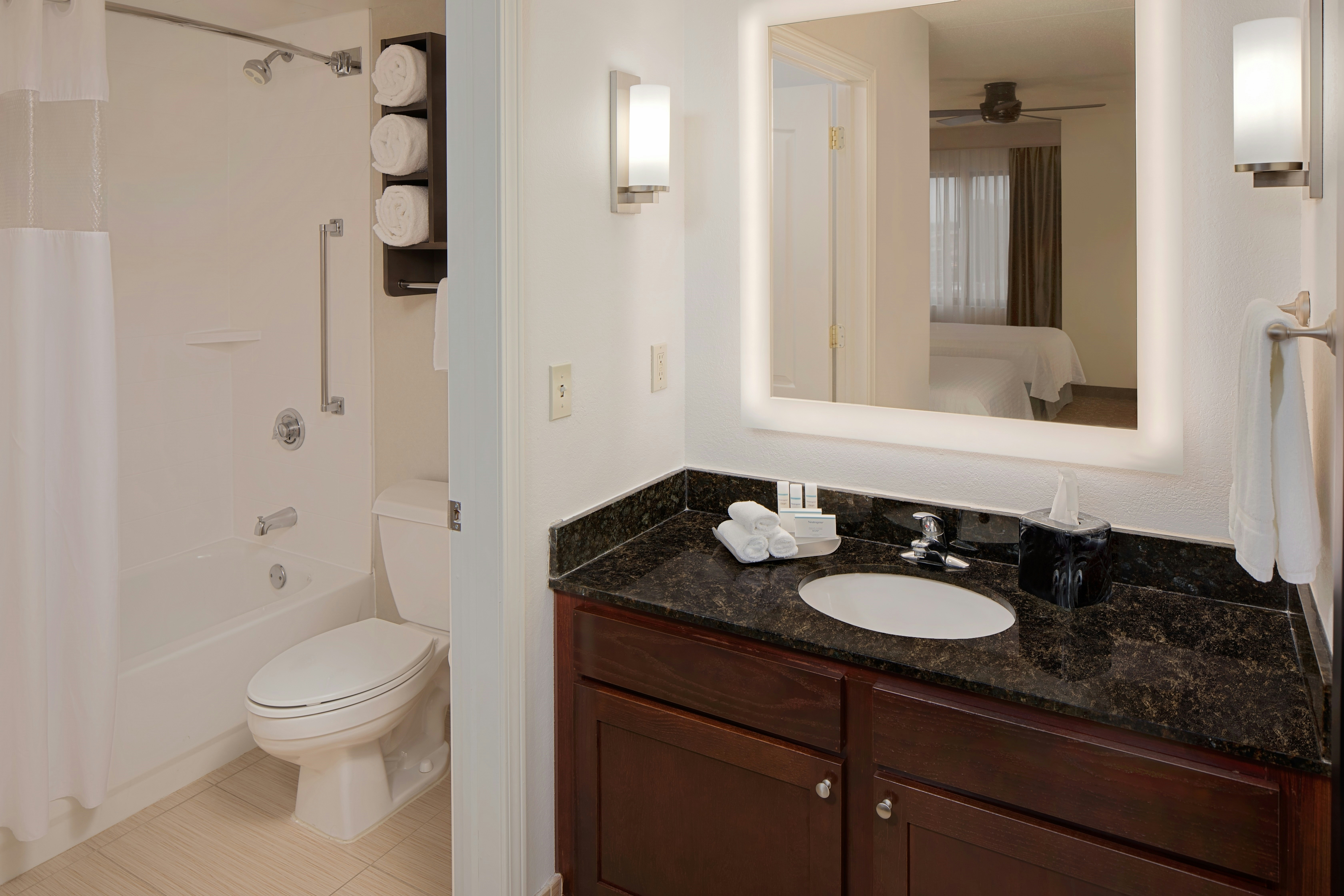 Homewood Suites by Hilton Minneapolis – Mall of America
