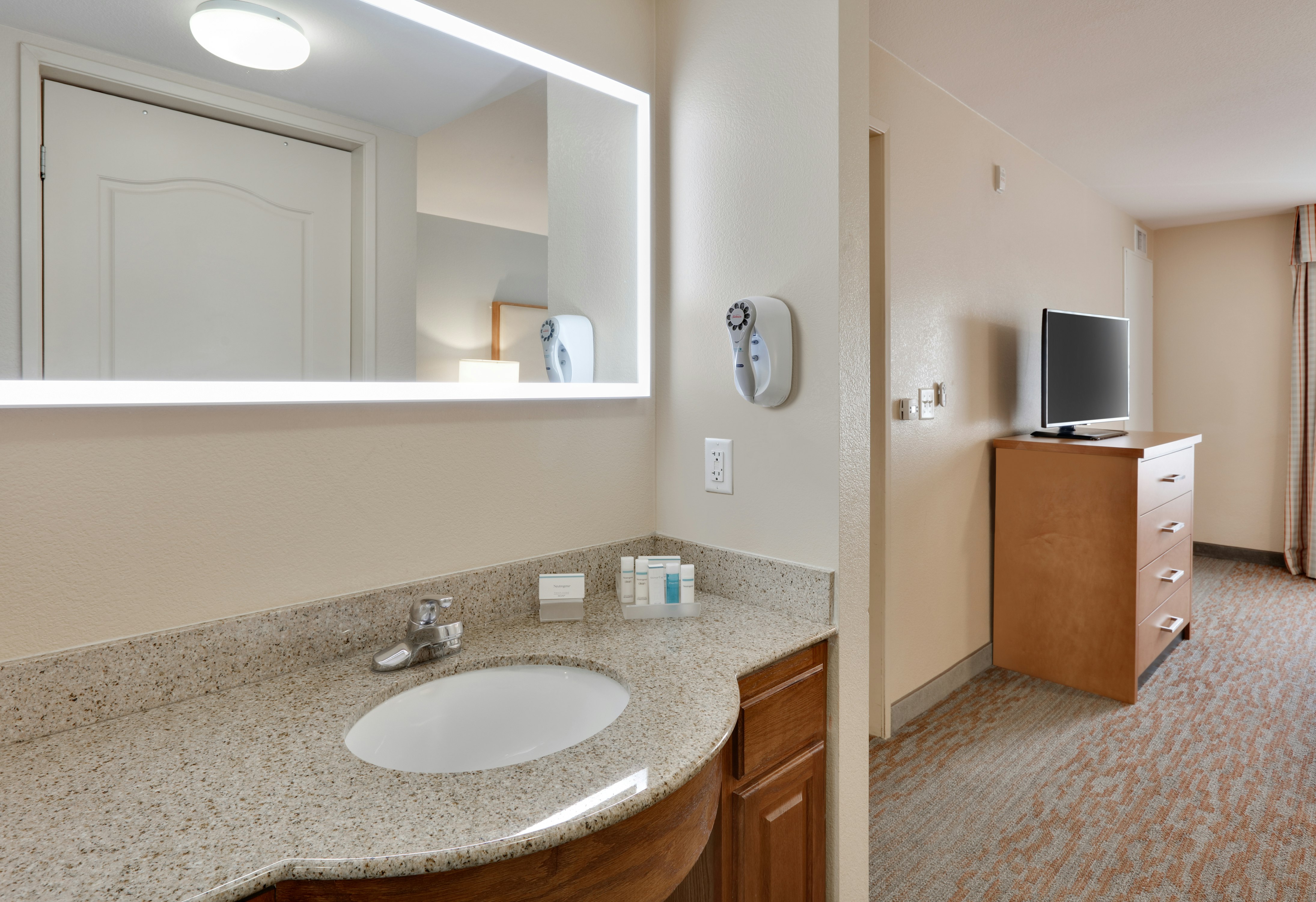 Homewood Suites by Hilton San Diego – Del Mar