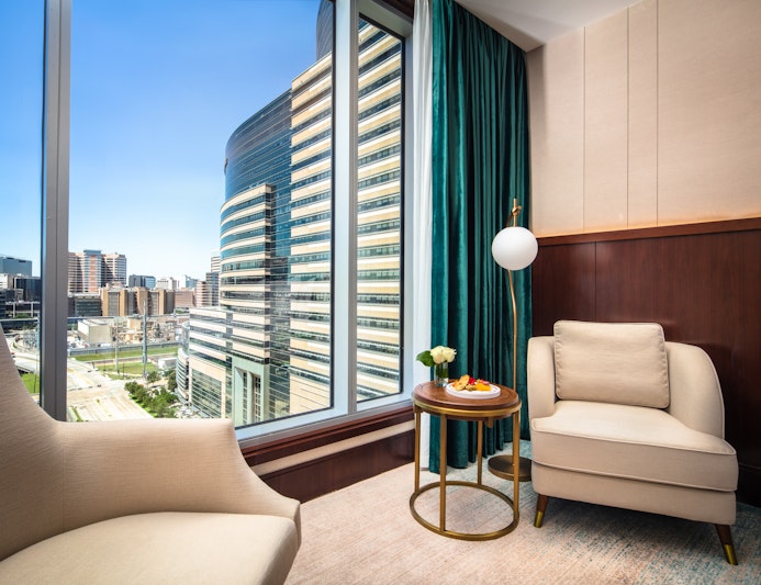 Blossom Hotel Houston, Curio Collection by Hilton