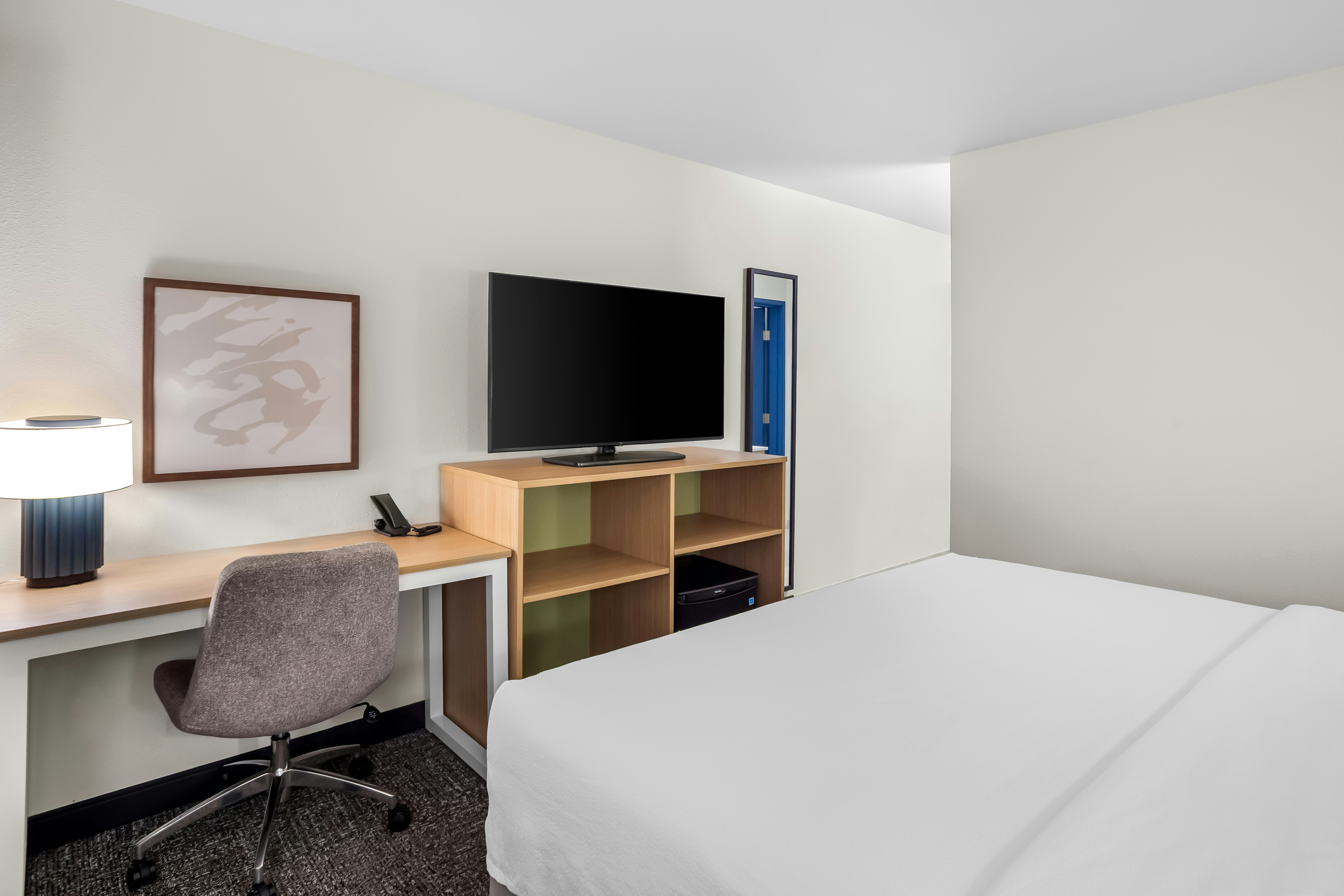 Spark by Hilton Kent Seattle