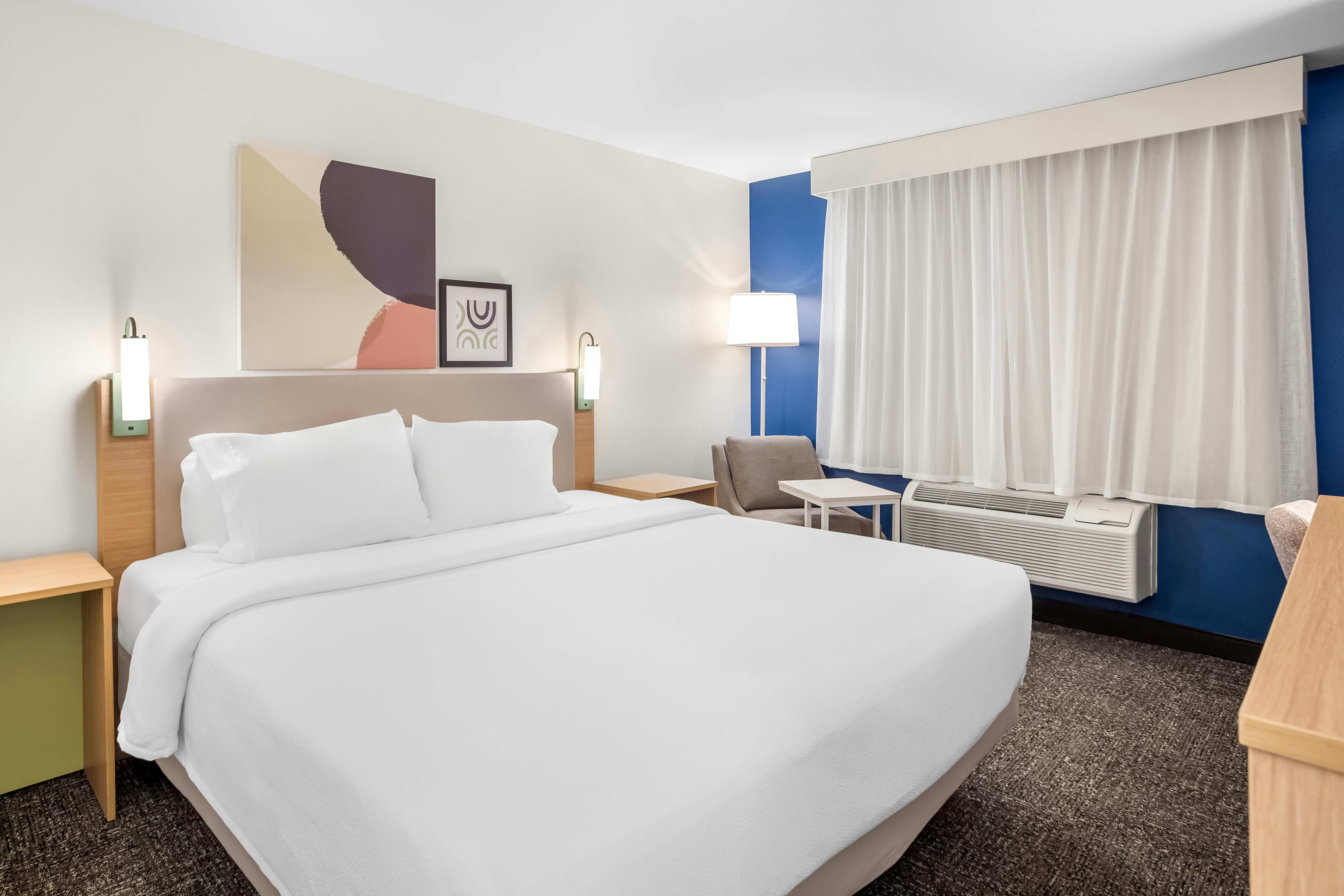 Spark by Hilton Kent Seattle